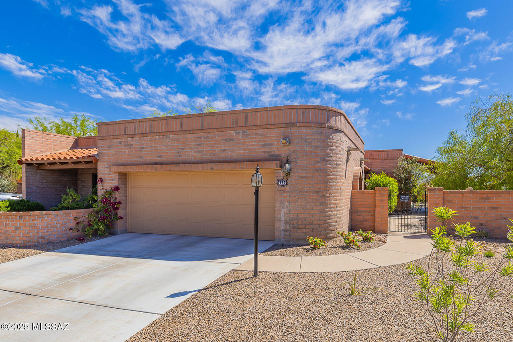 5230 N Via Velazquez