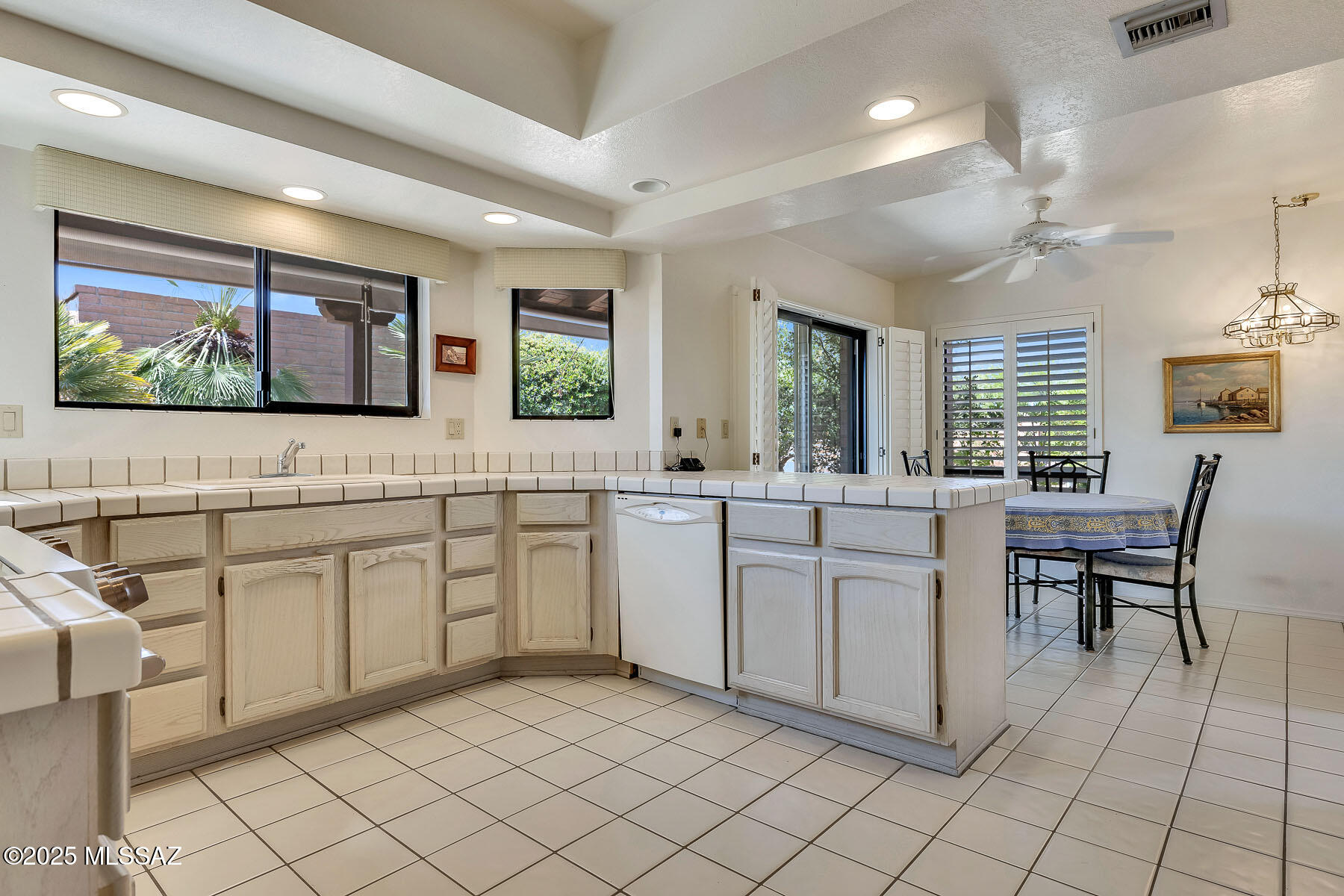 5230 N Via Velazquez