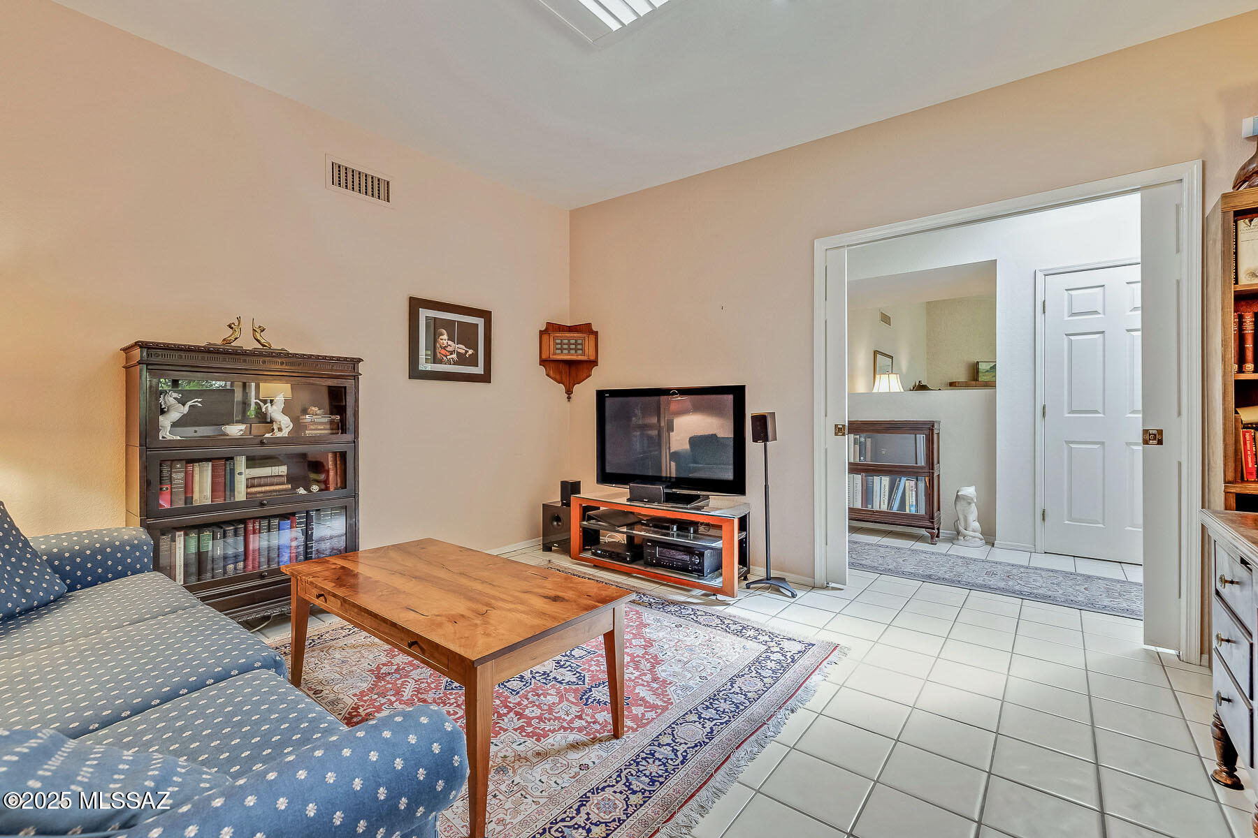 5230 N Via Velazquez