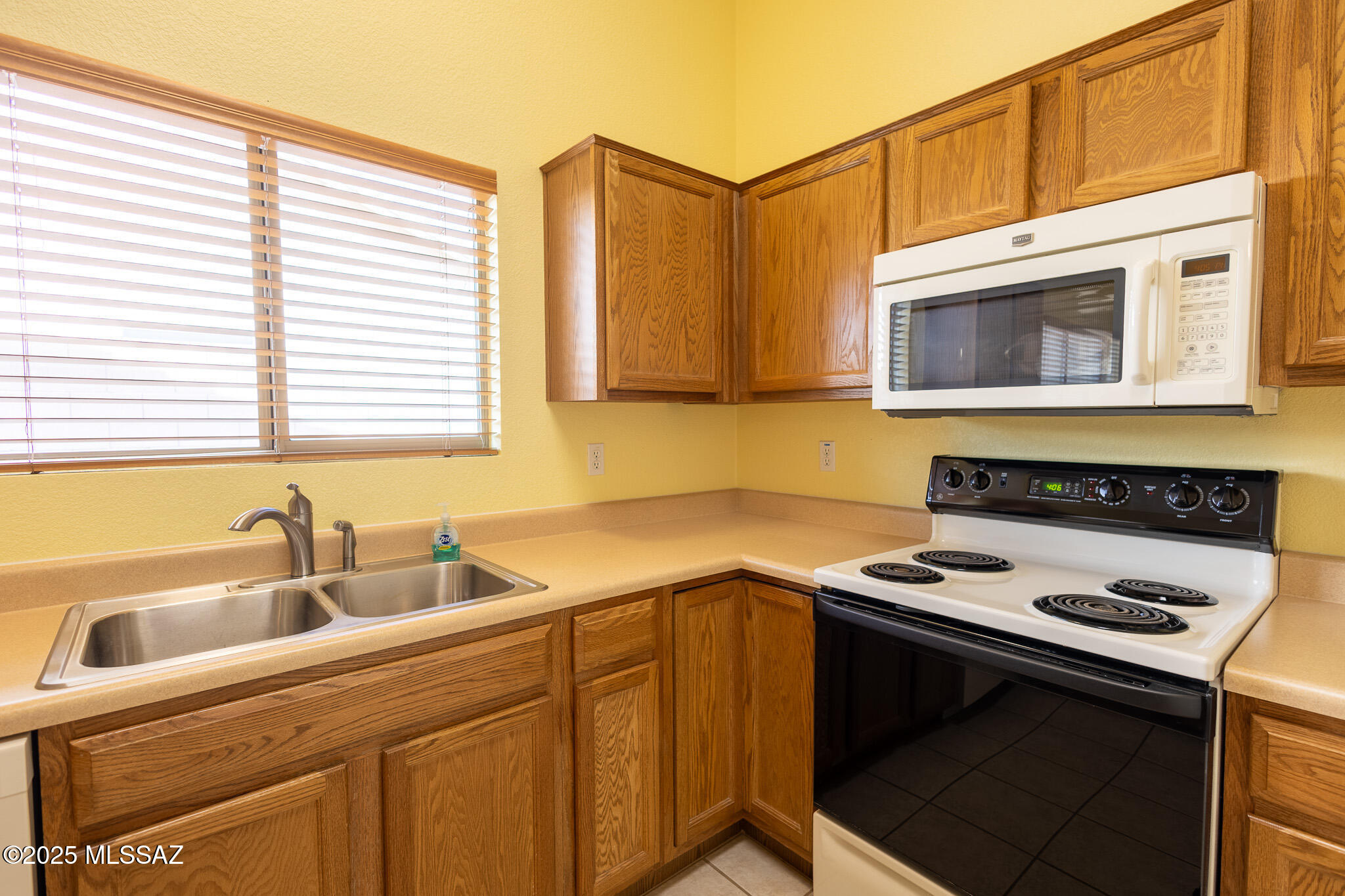 10532 E Malta Street