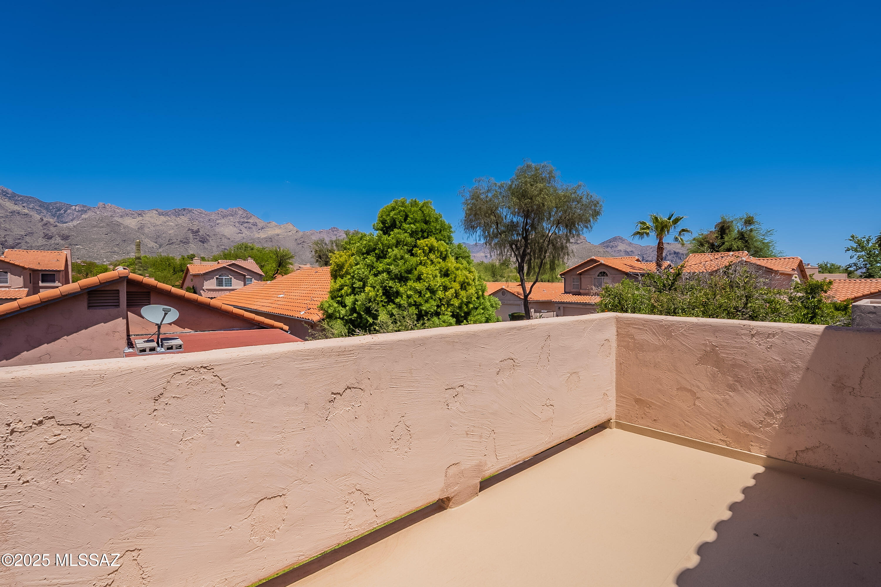 5395 N Entrada De Sabino