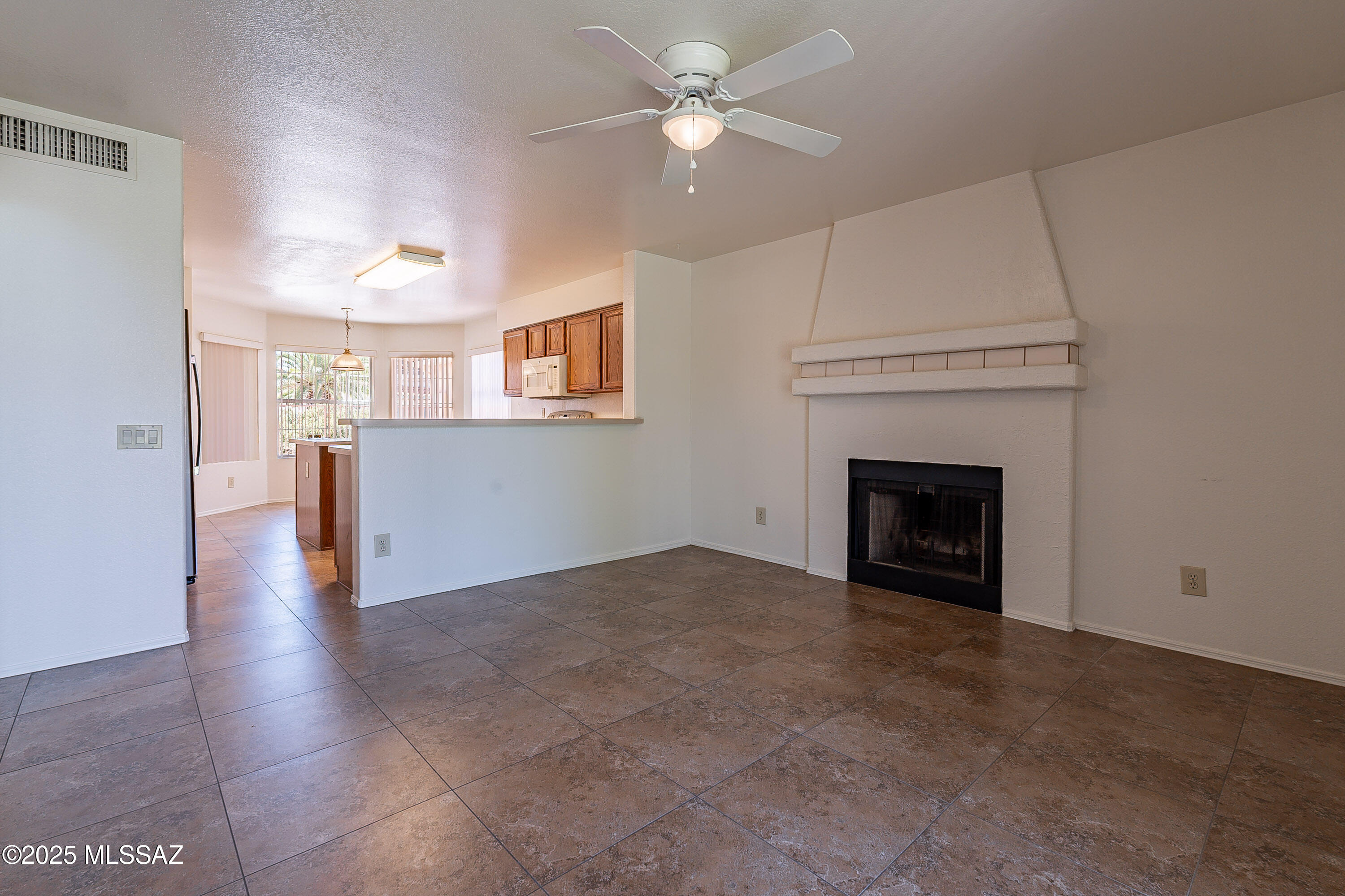 5395 N Entrada De Sabino