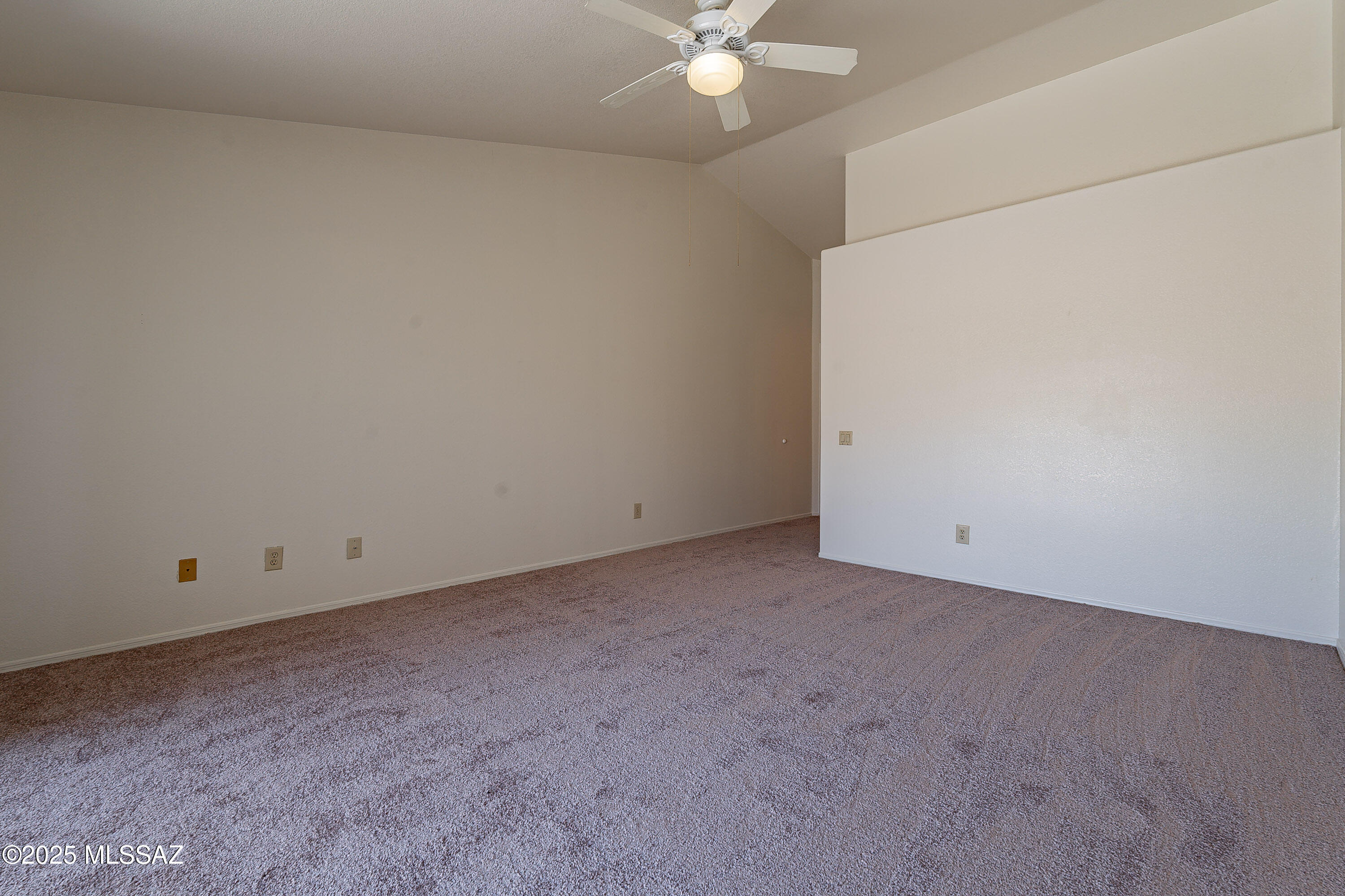 5395 N Entrada De Sabino