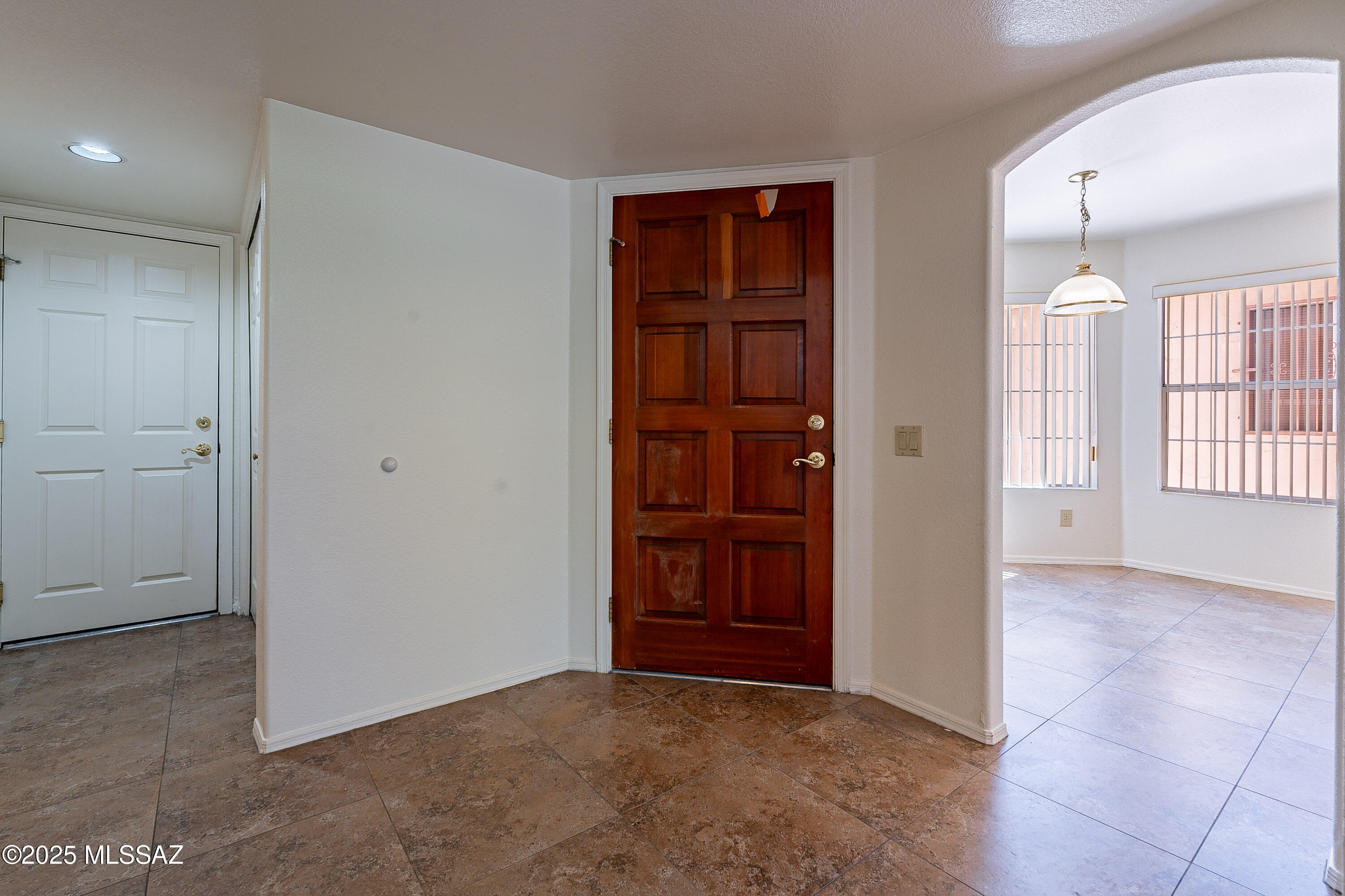 5395 N Entrada De Sabino