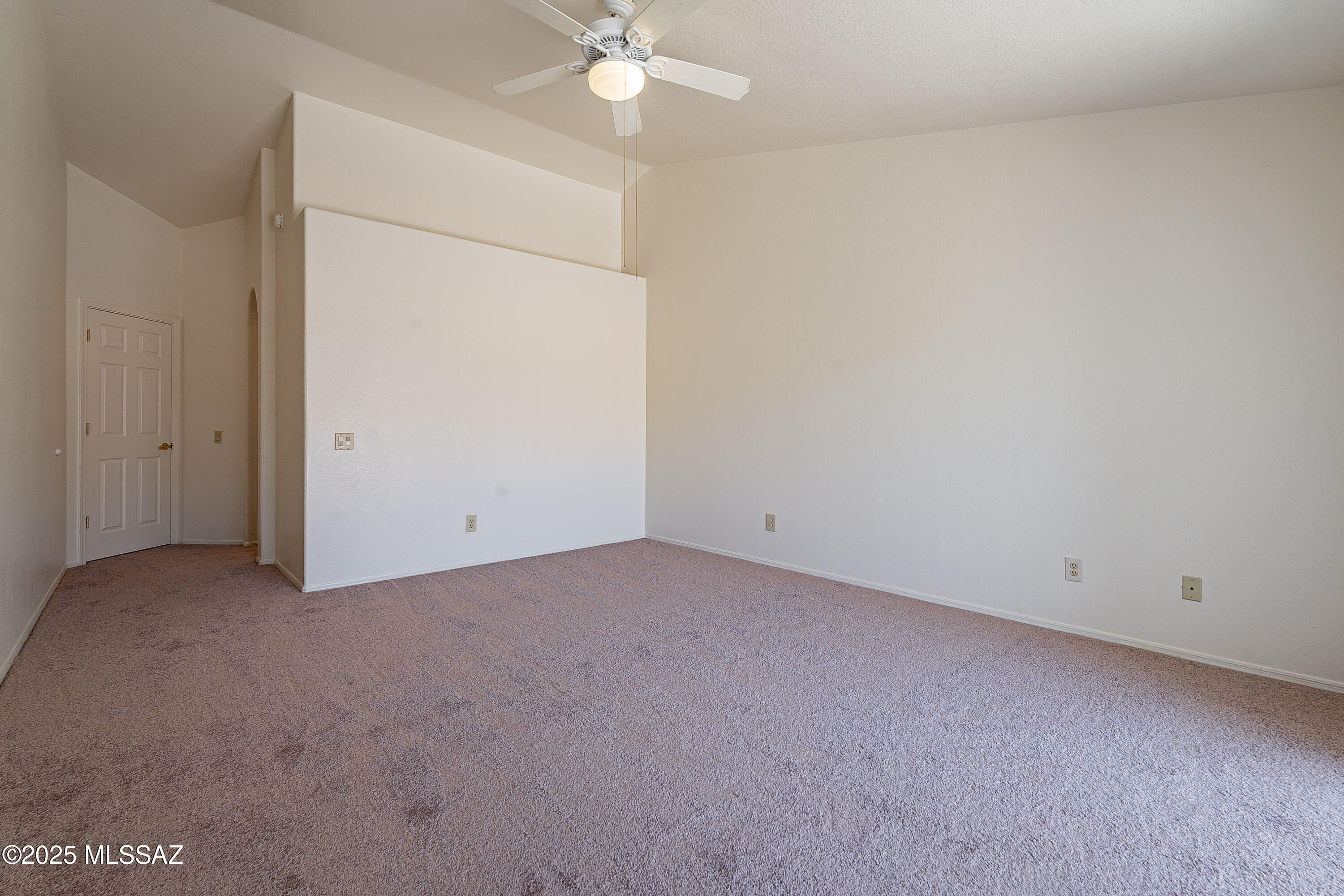 5395 N Entrada De Sabino