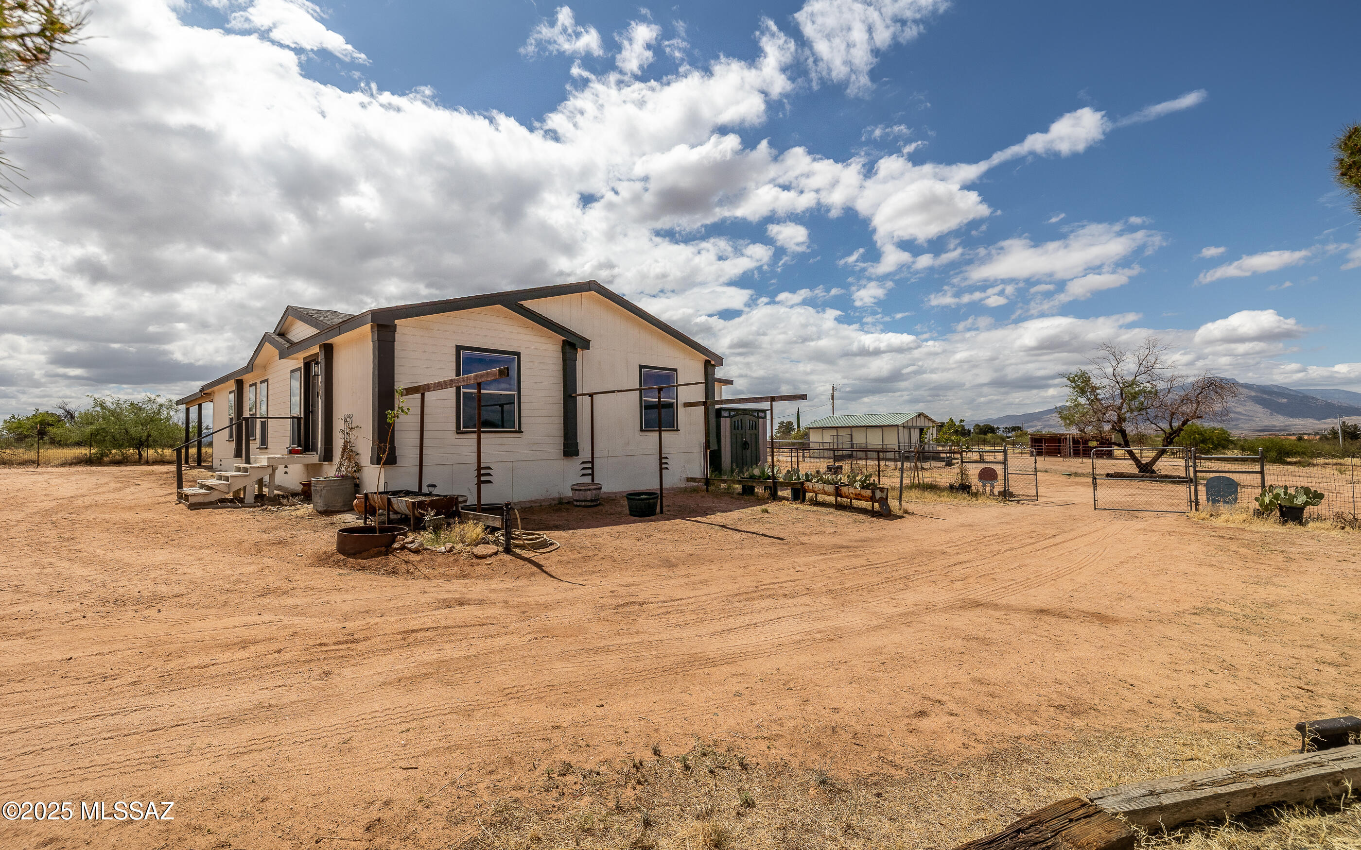 3348 W Thunderbird Trail