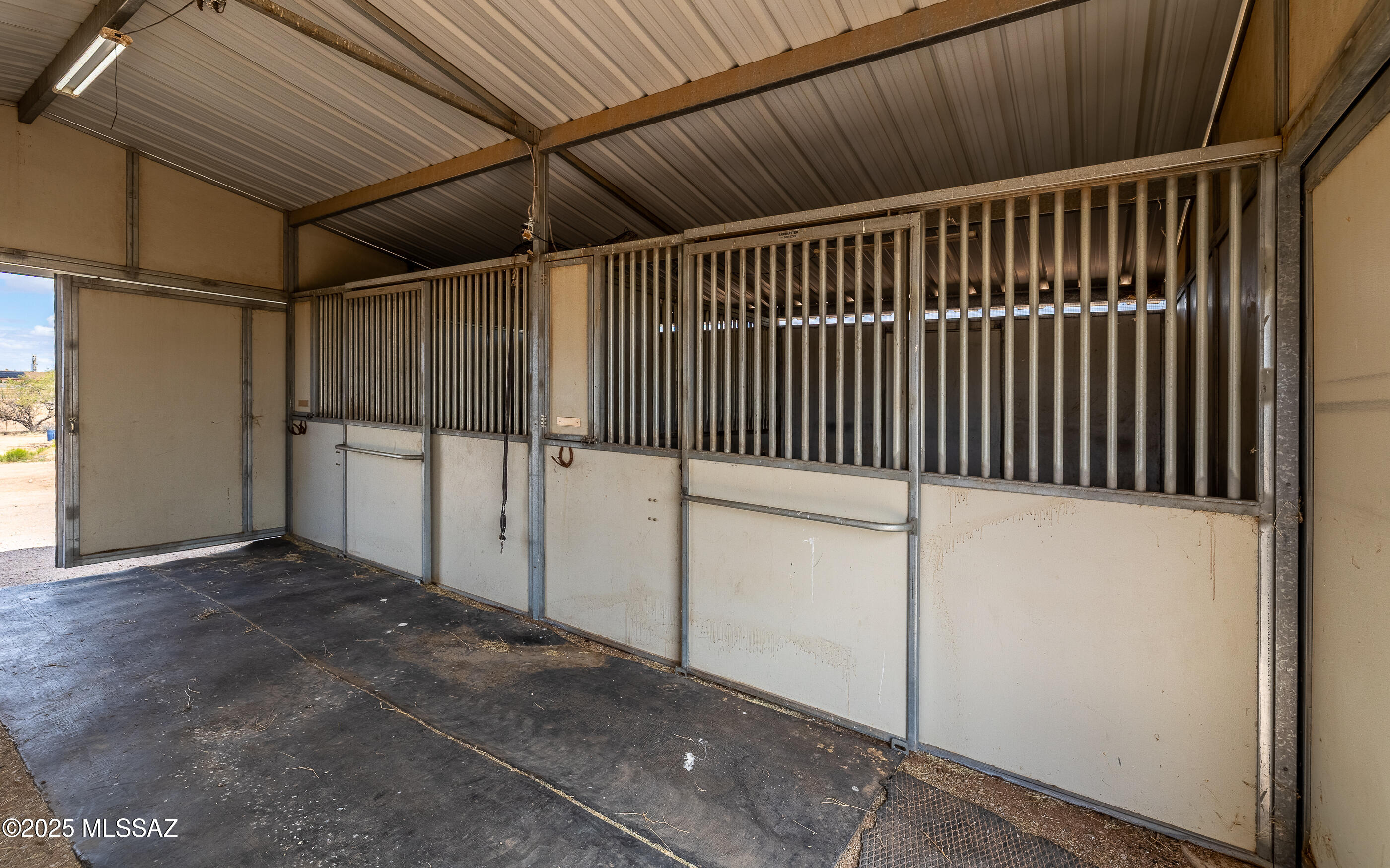 3348 W Thunderbird Trail