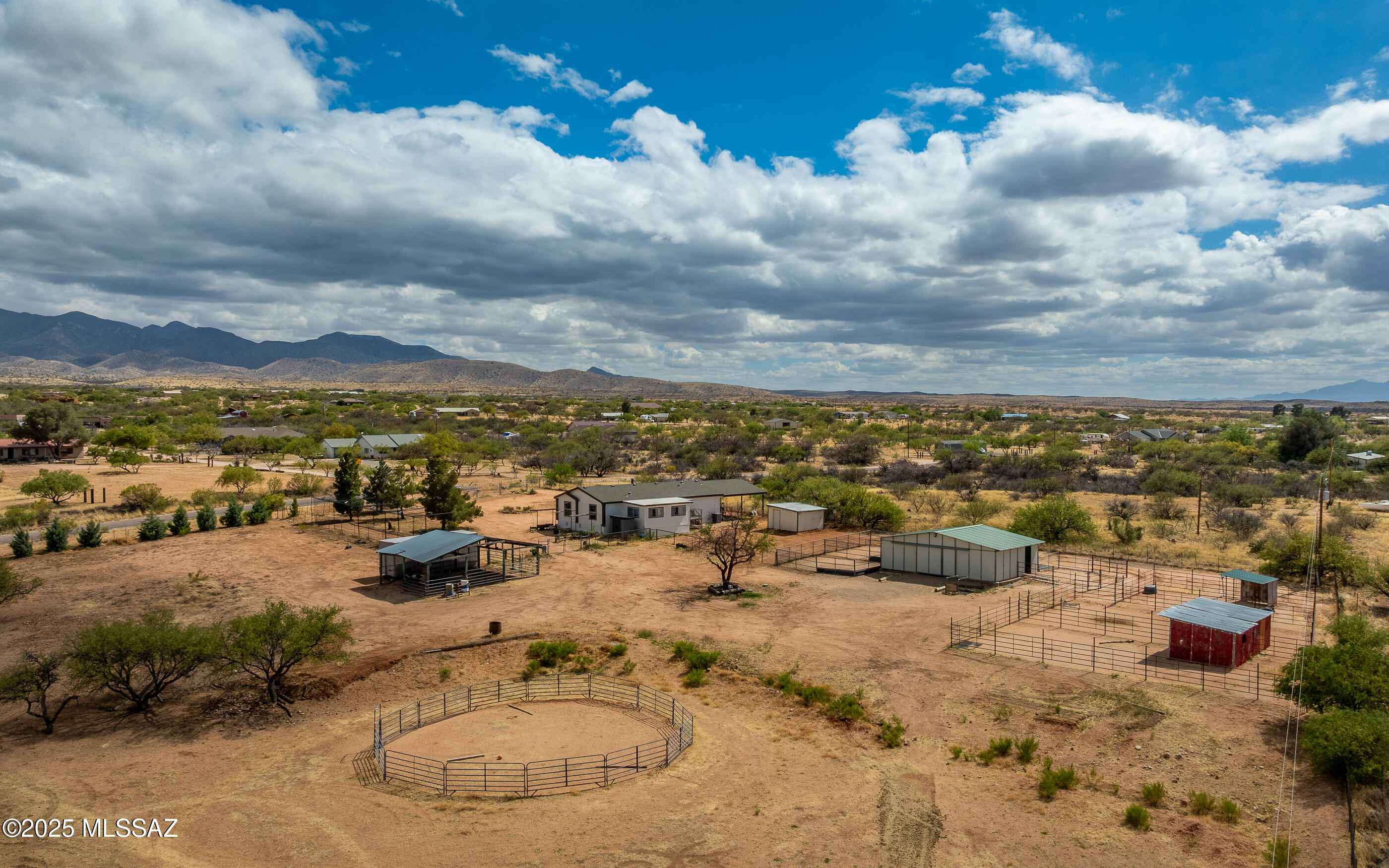 3348 W Thunderbird Trail