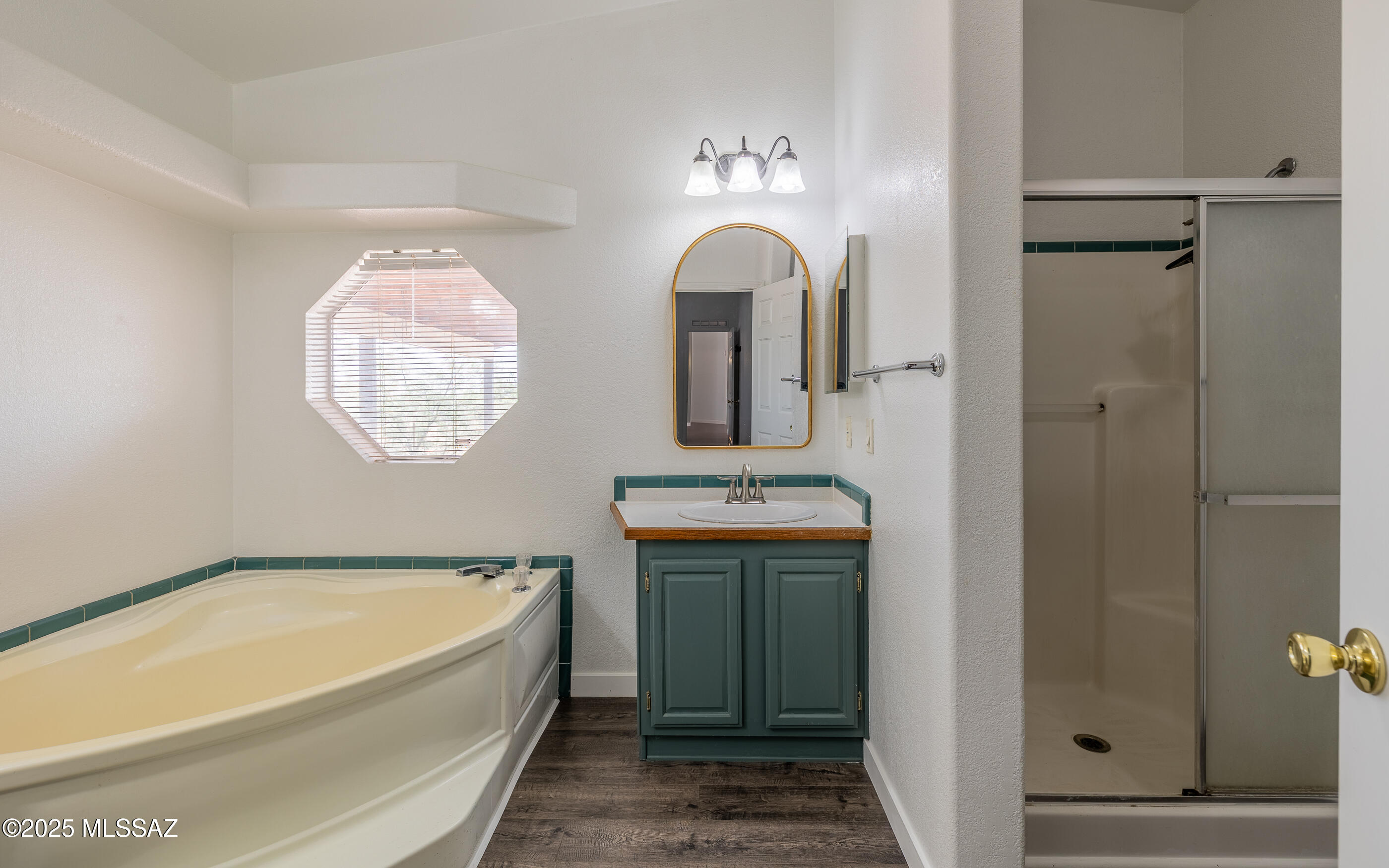 3348 W Thunderbird Trail