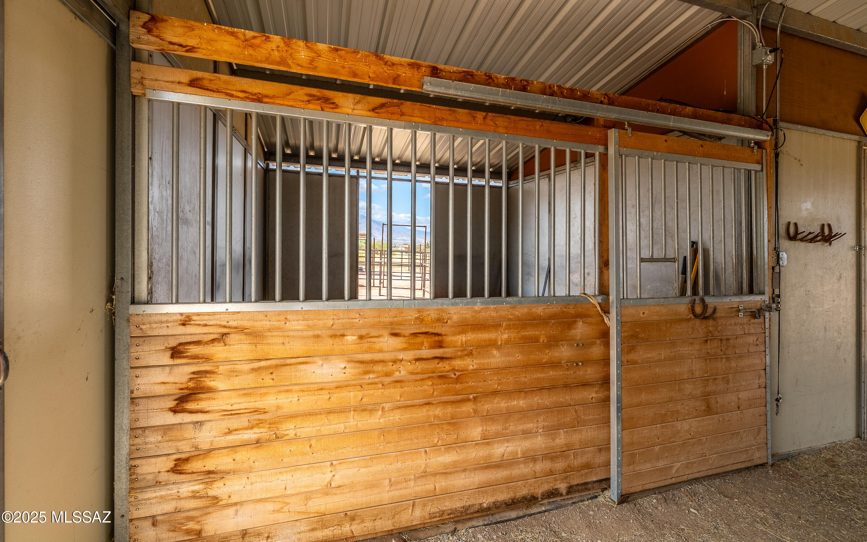 3348 W Thunderbird Trail