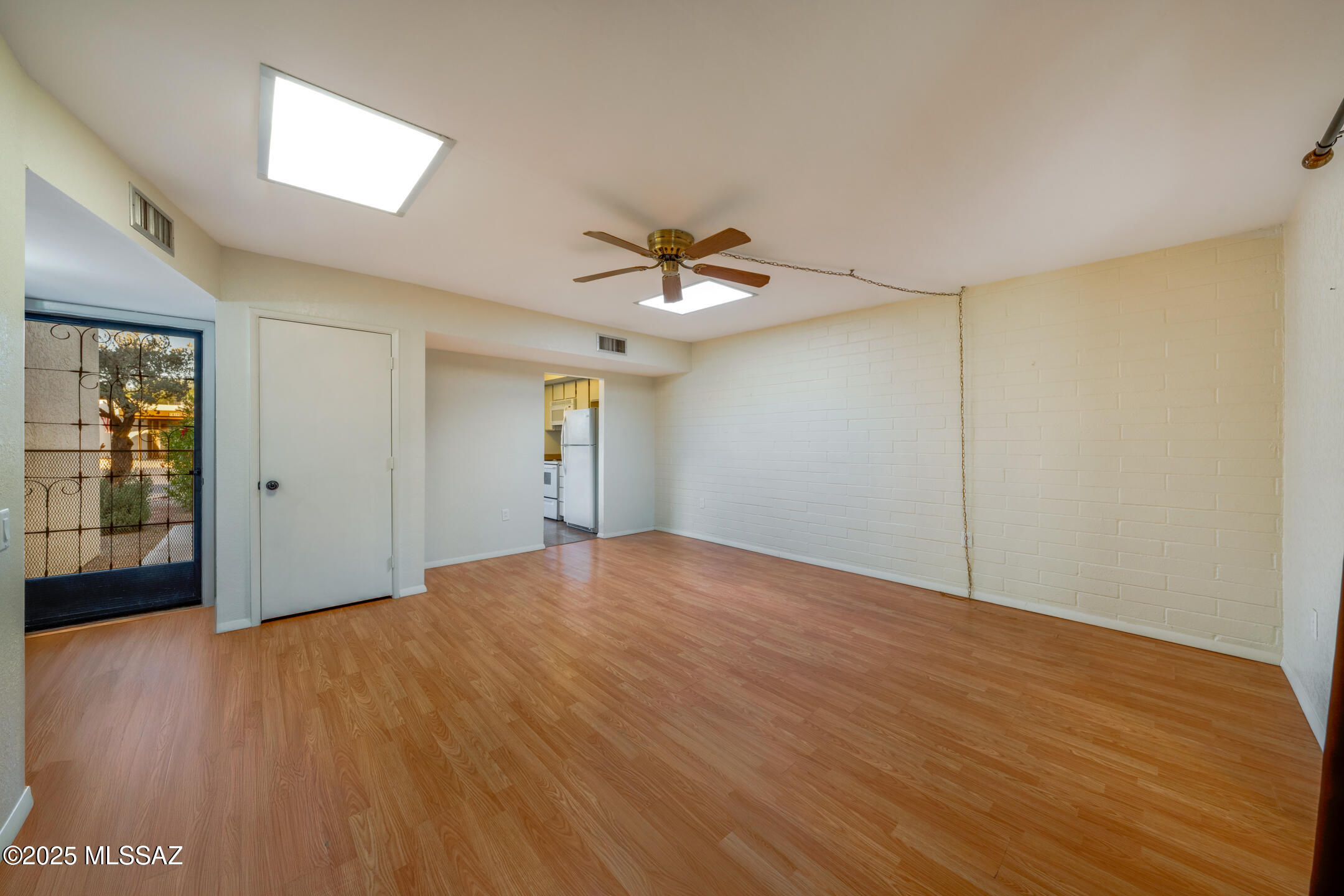 418 N Calle De Las Profetas