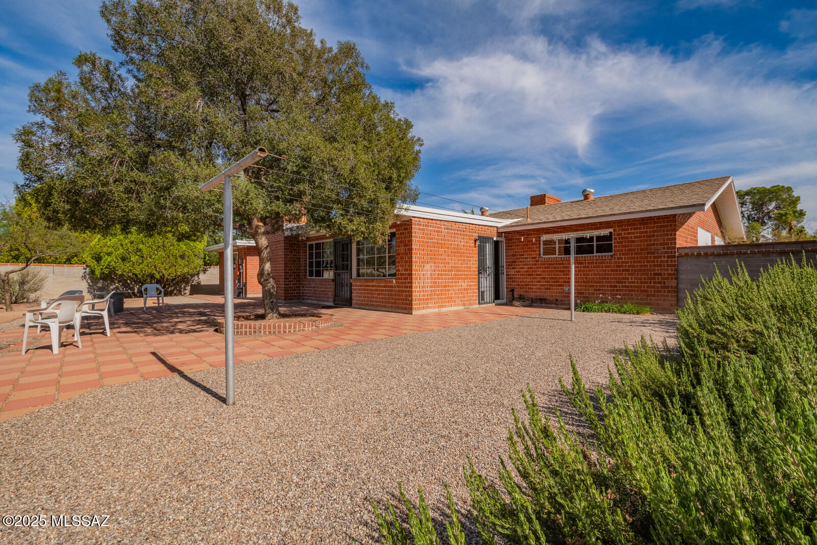 5731 E Holmes Street