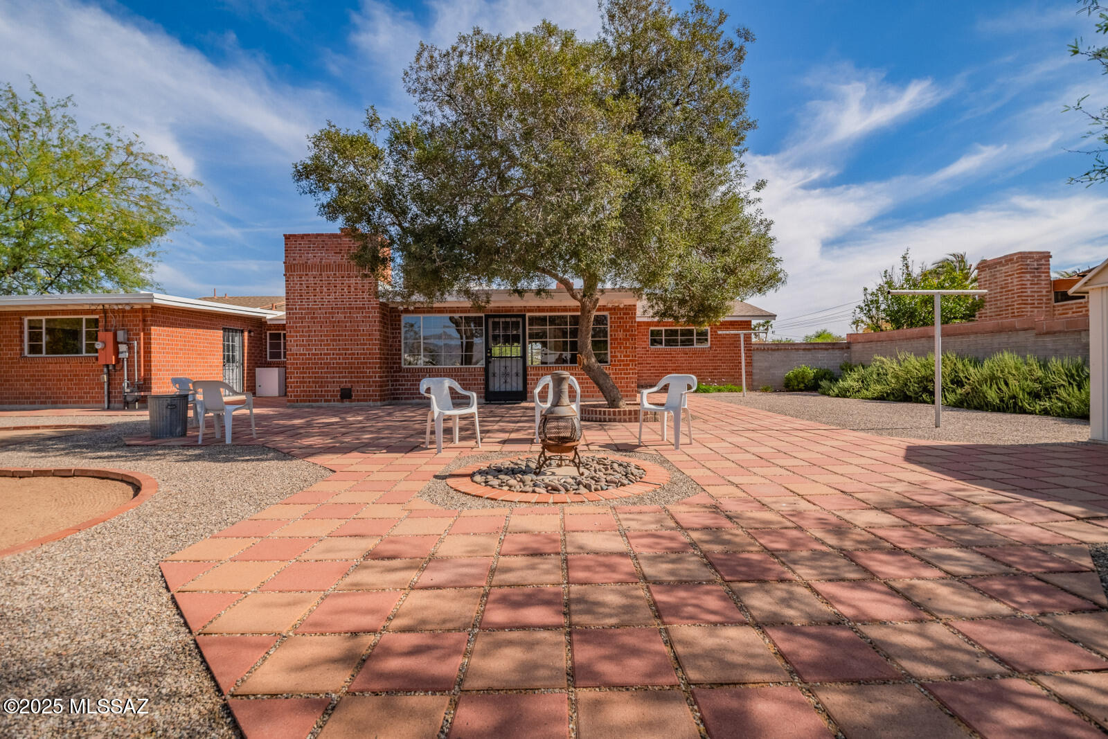 5731 E Holmes Street