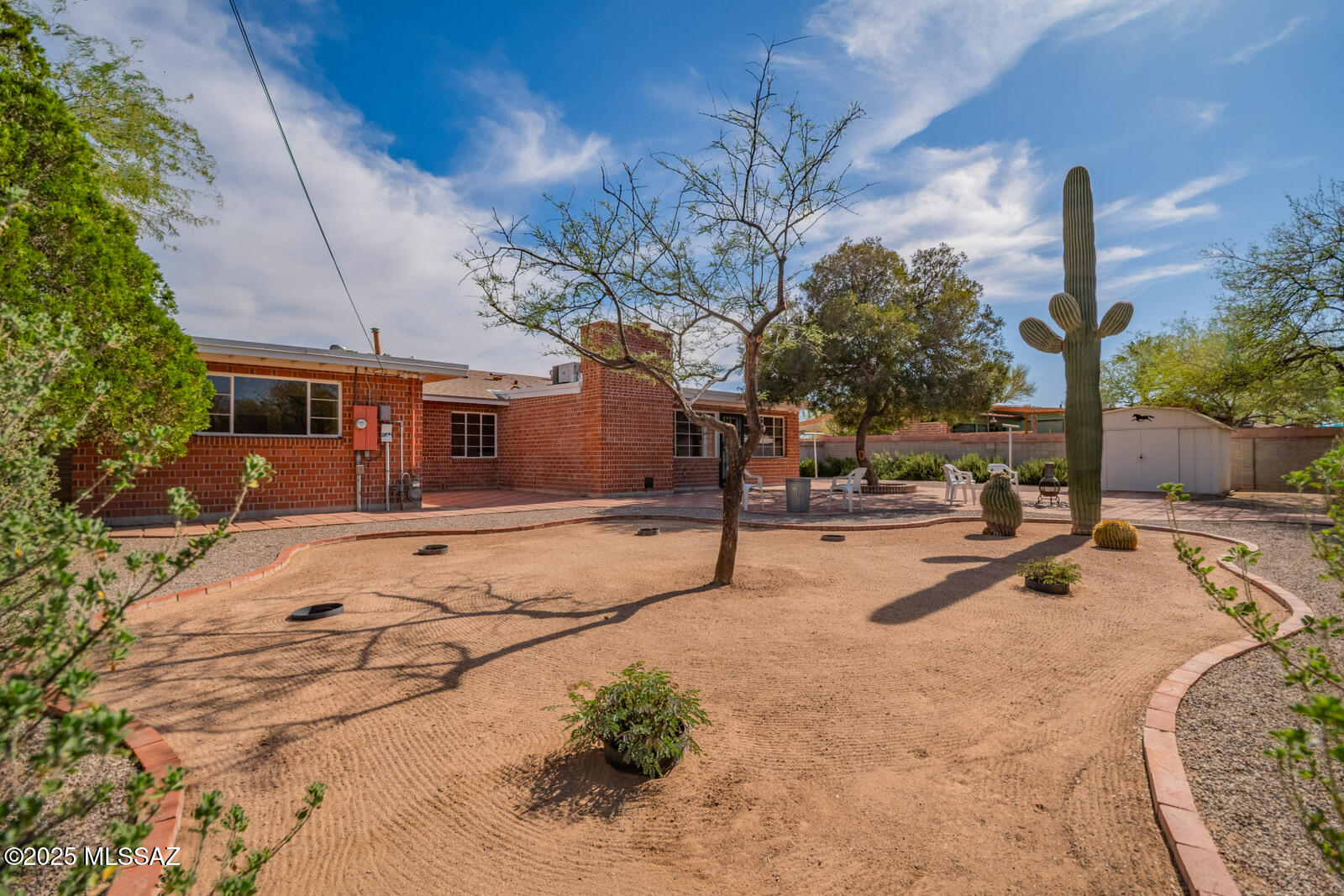 5731 E Holmes Street