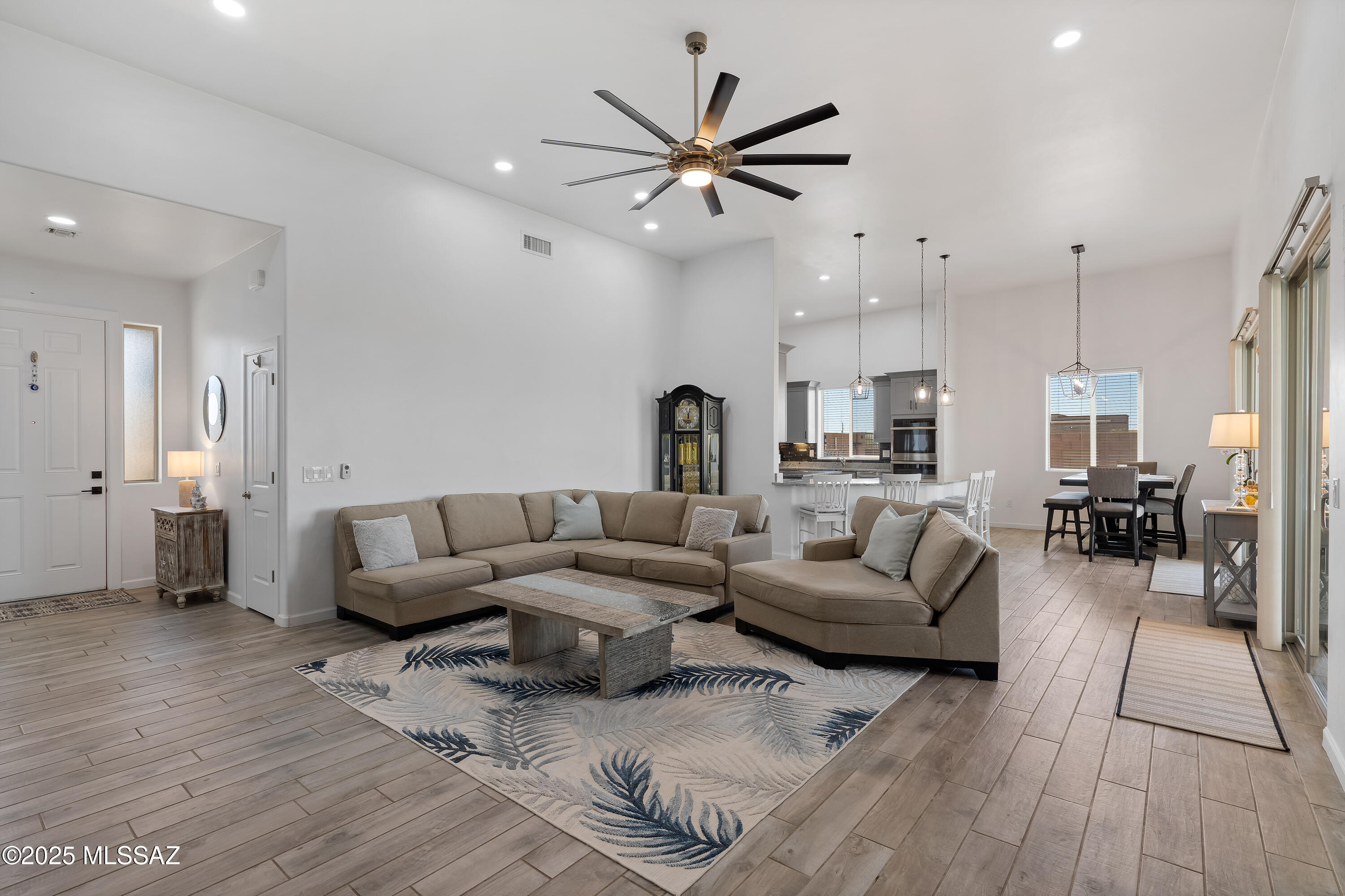 3337 E Wet Sand Place