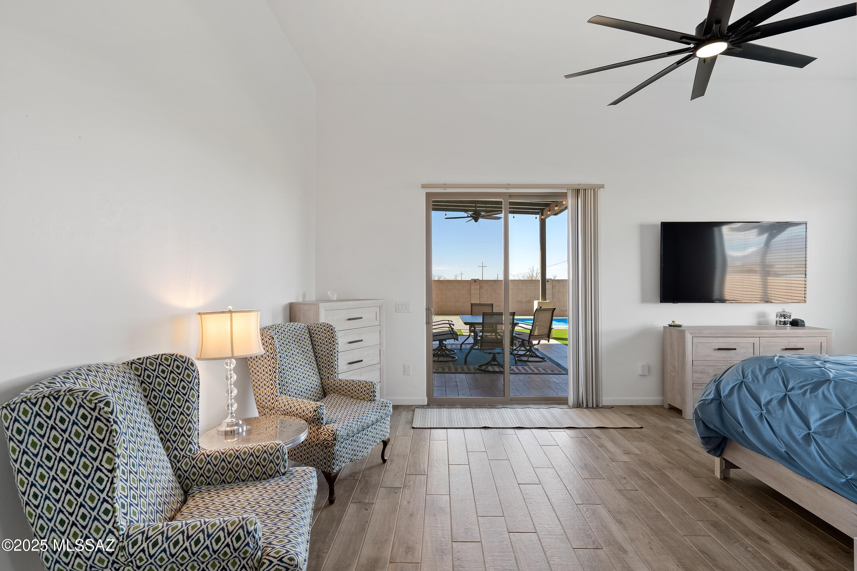 3337 E Wet Sand Place