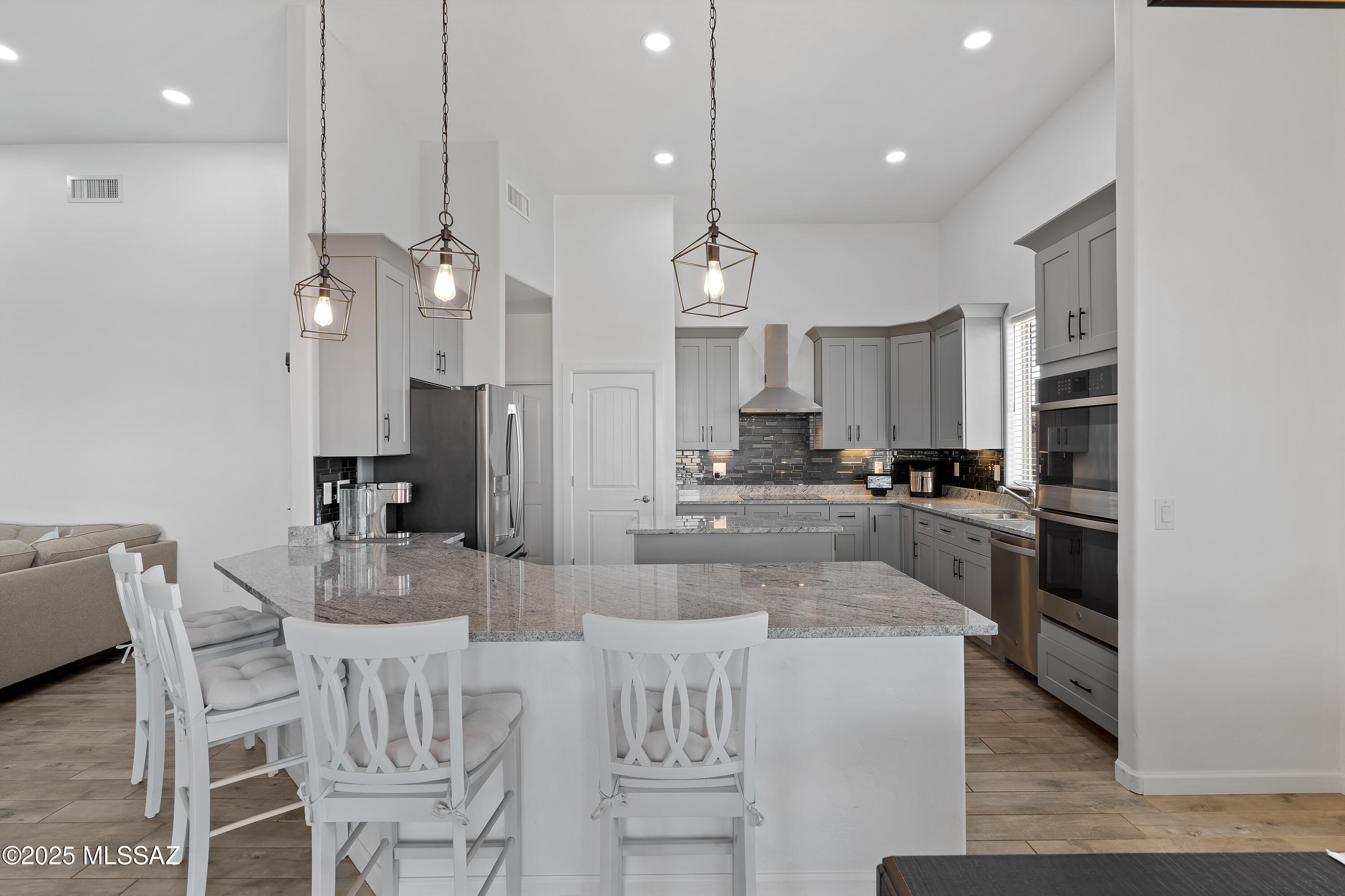 3337 E Wet Sand Place