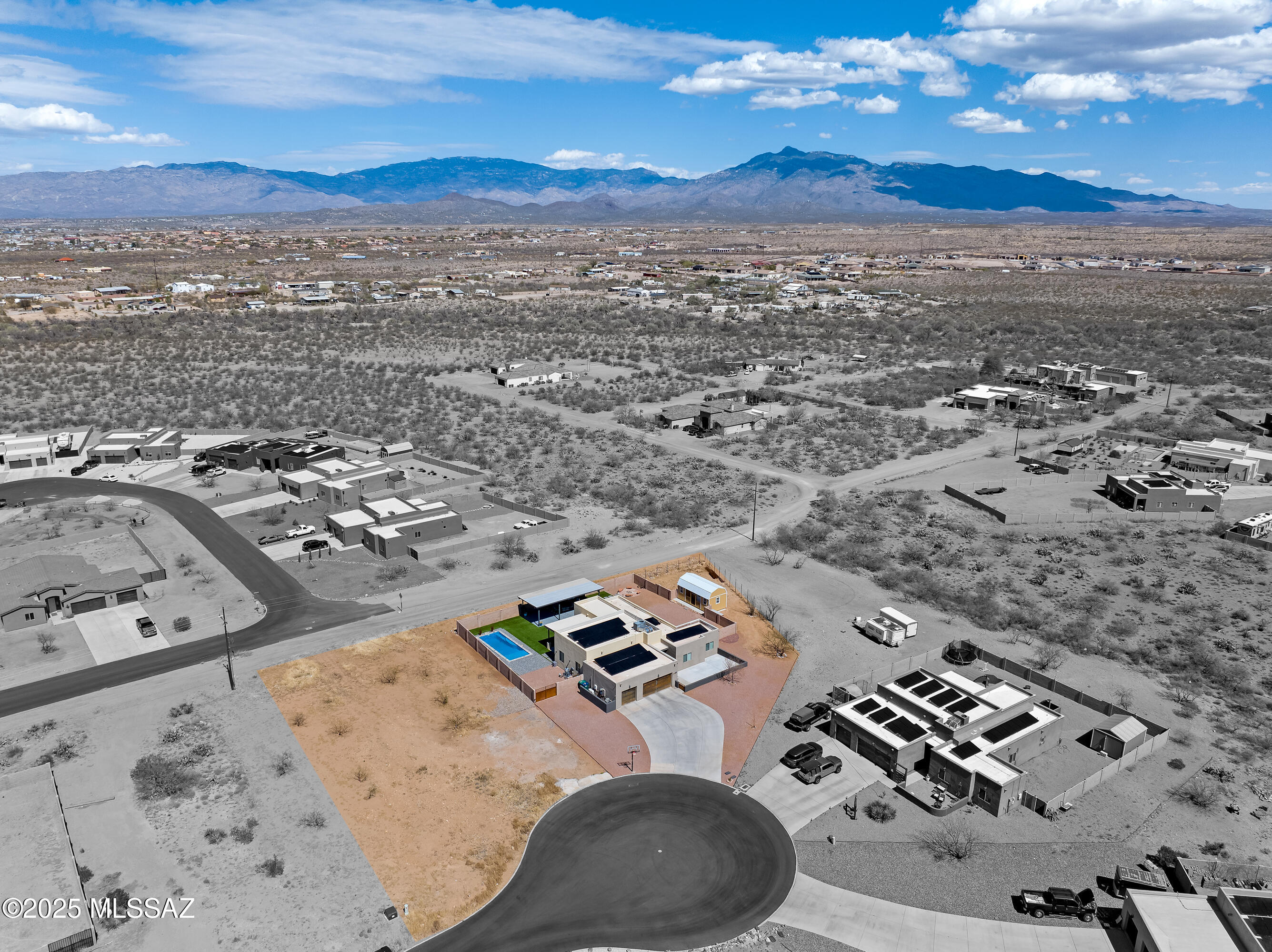 3337 E Wet Sand Place