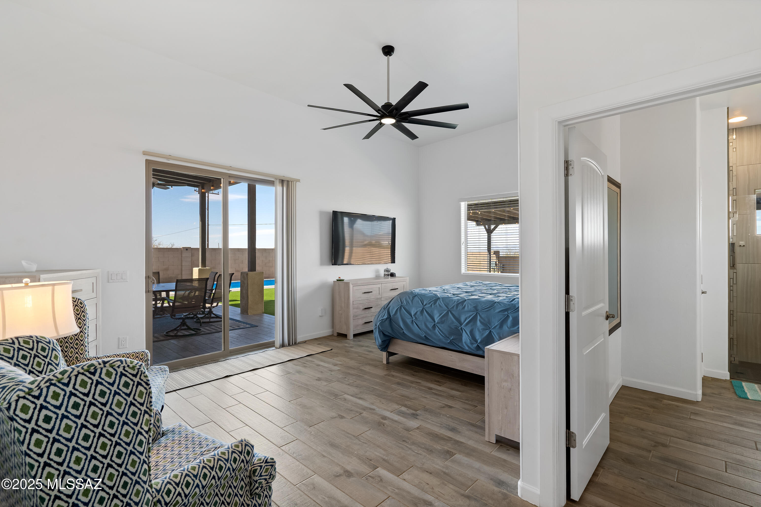 3337 E Wet Sand Place