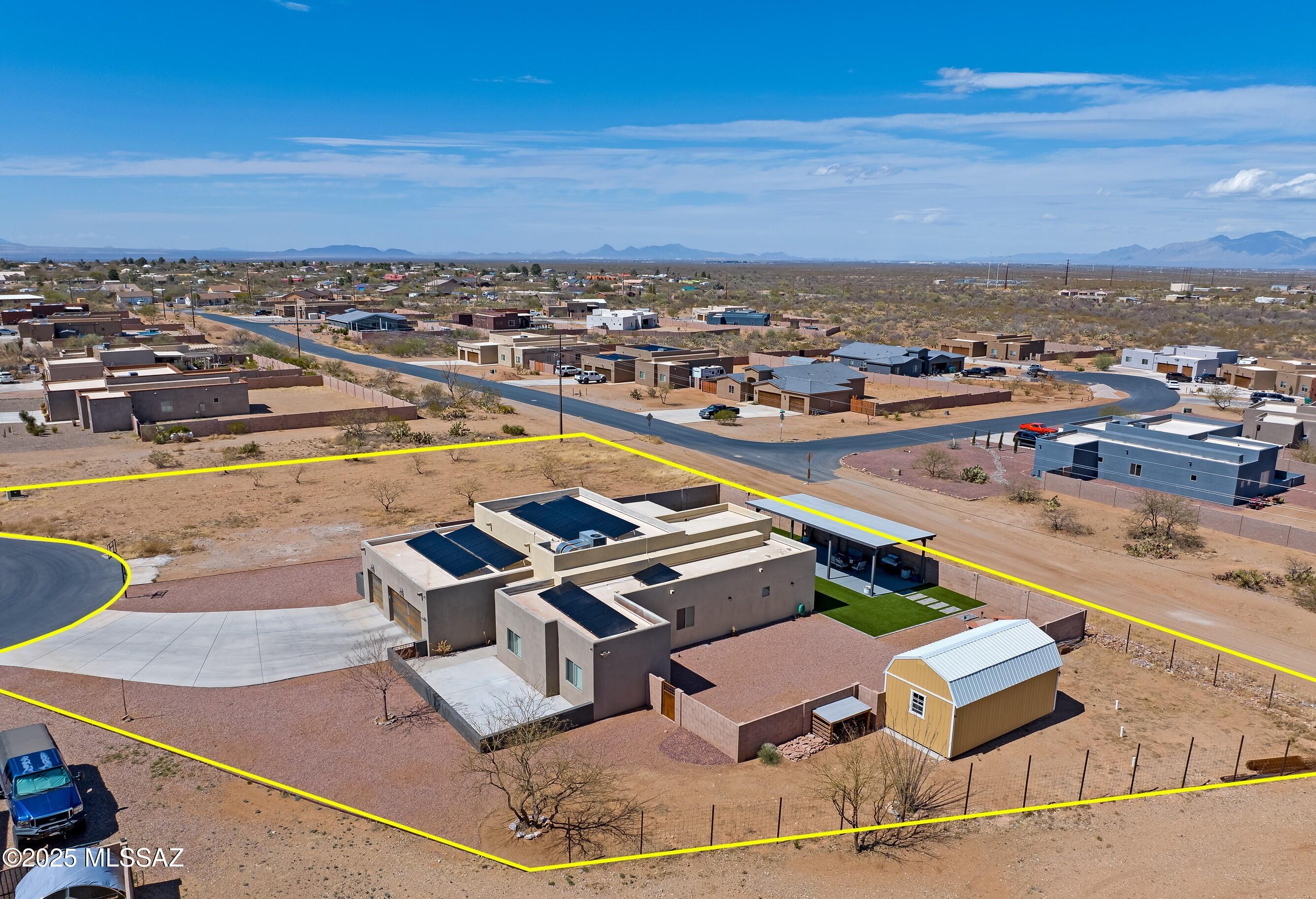 3337 E Wet Sand Place