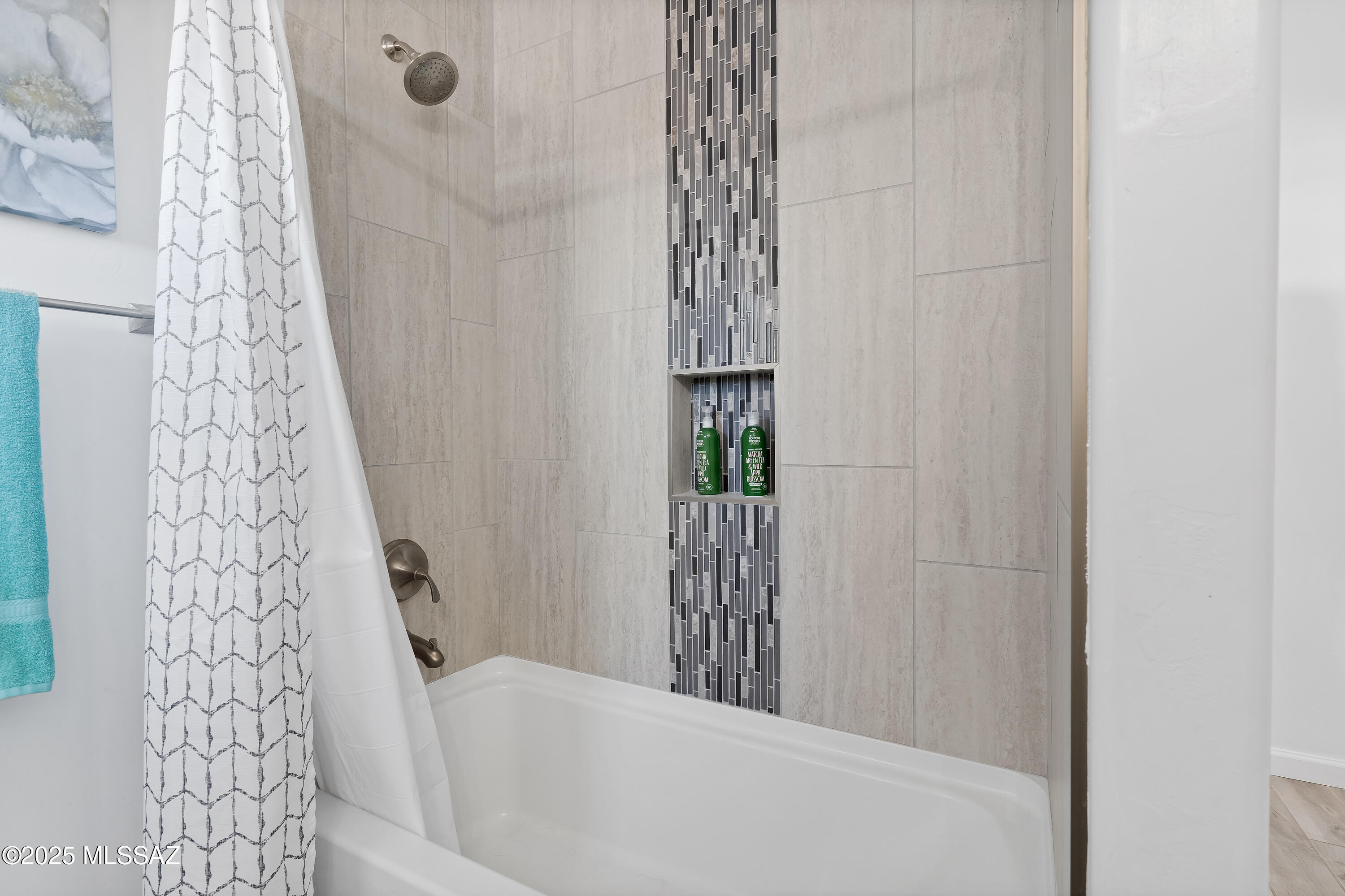 3337 E Wet Sand Place