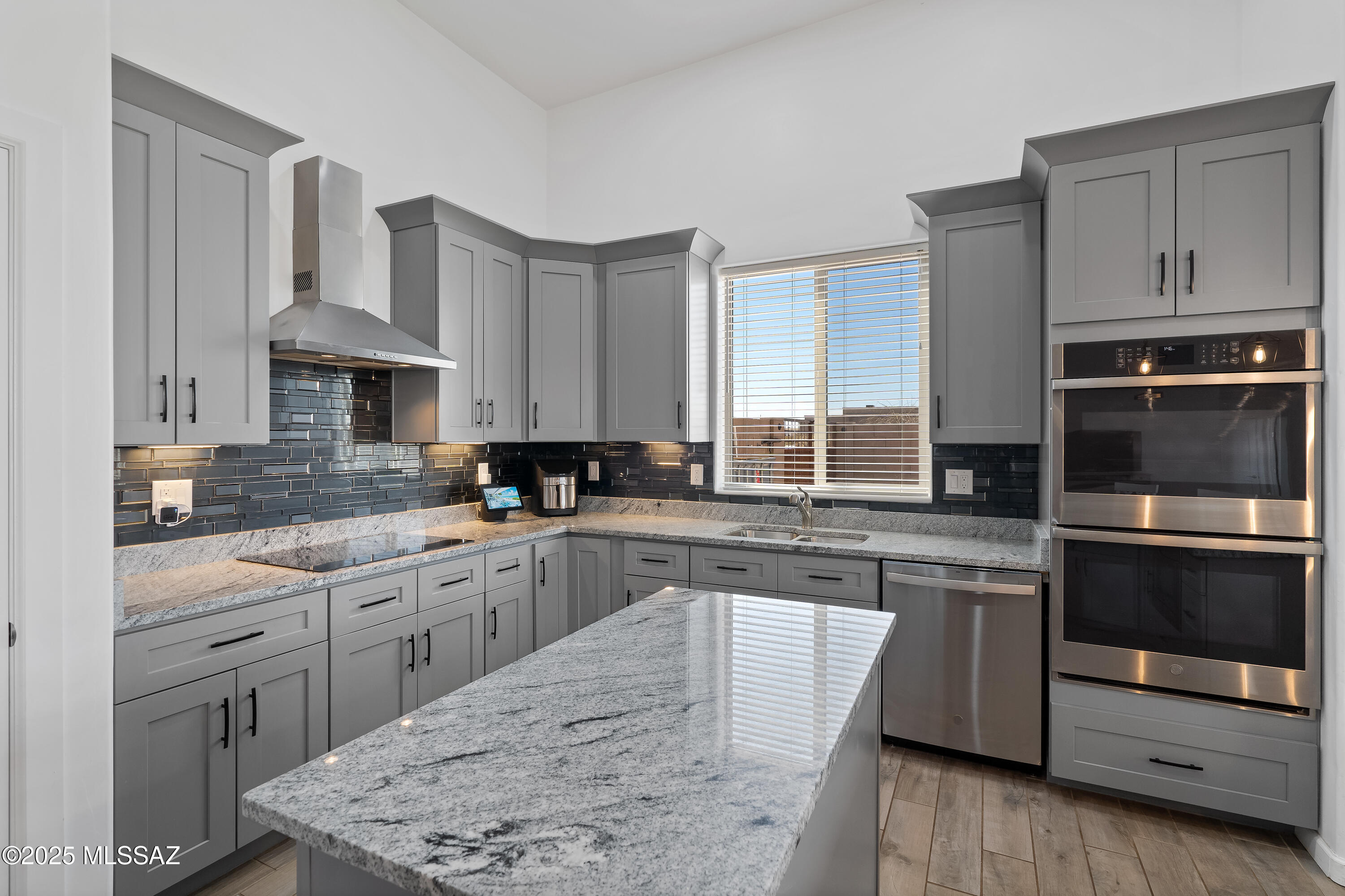 3337 E Wet Sand Place