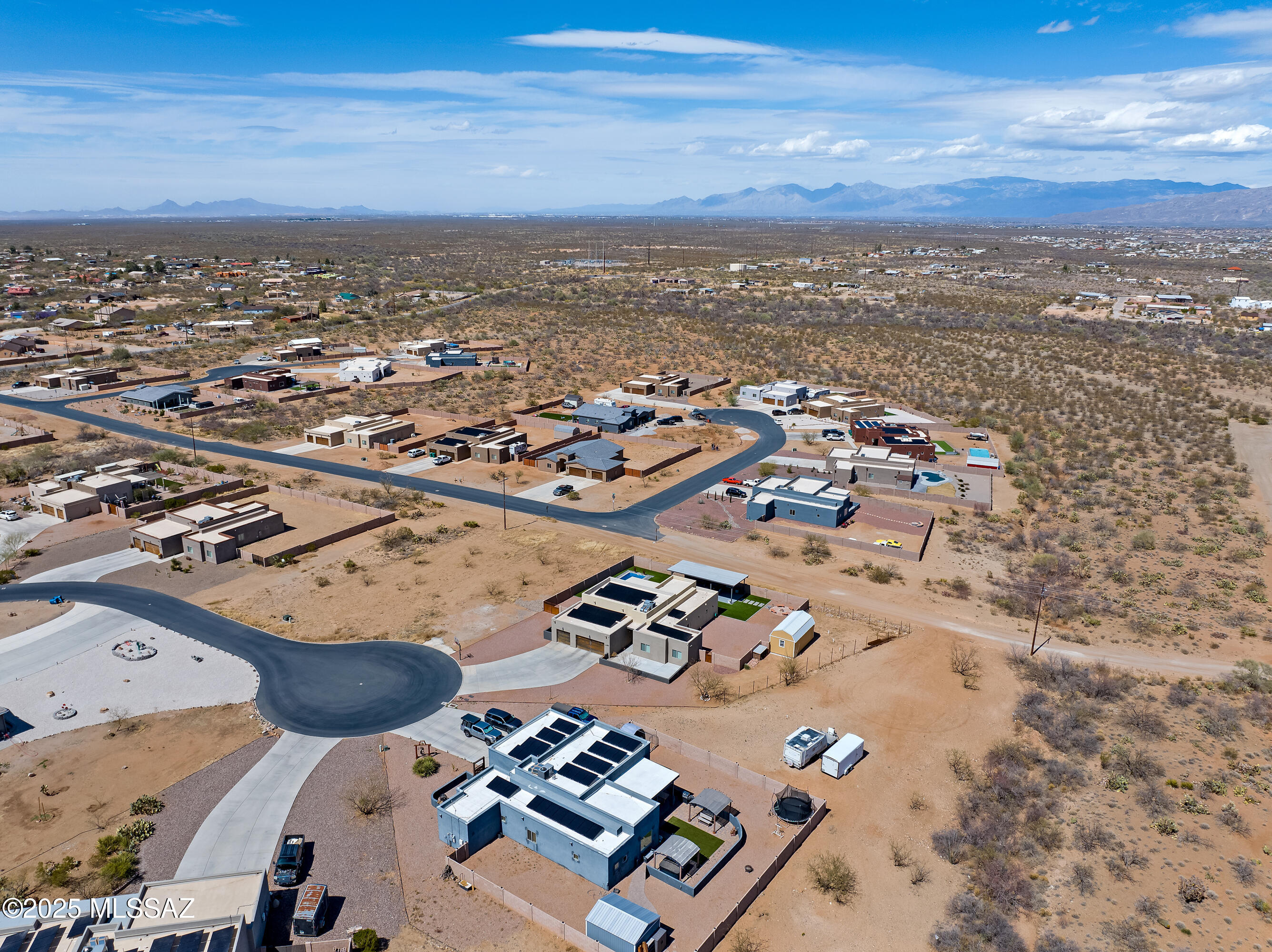 3337 E Wet Sand Place