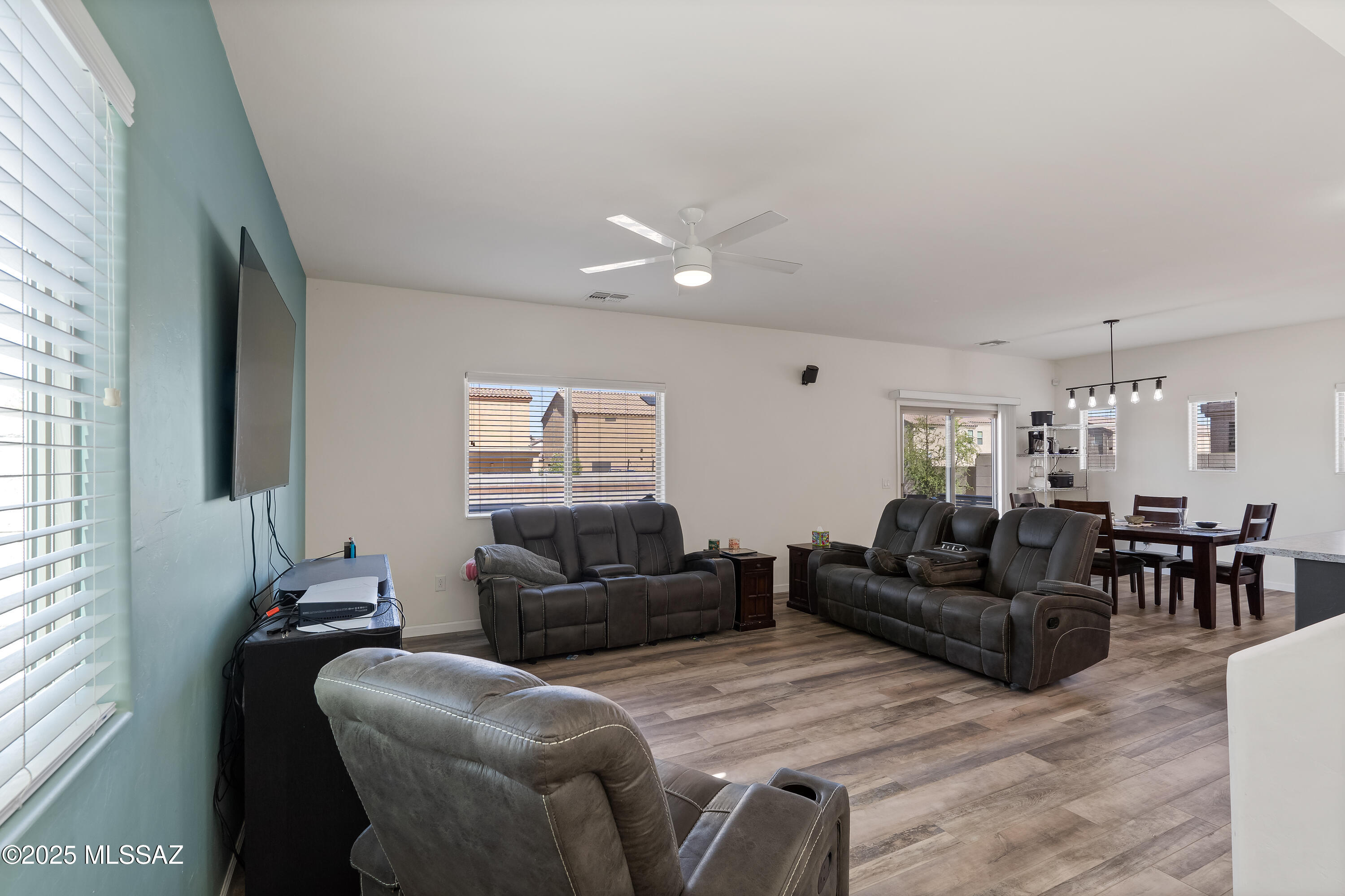 6494 E Brushback Loop