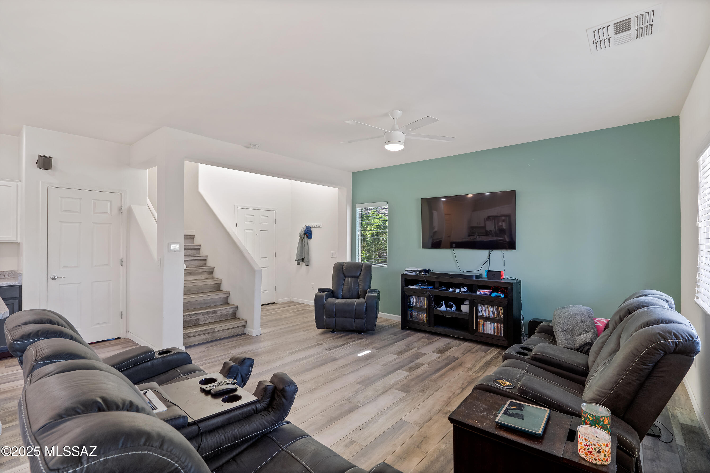 6494 E Brushback Loop