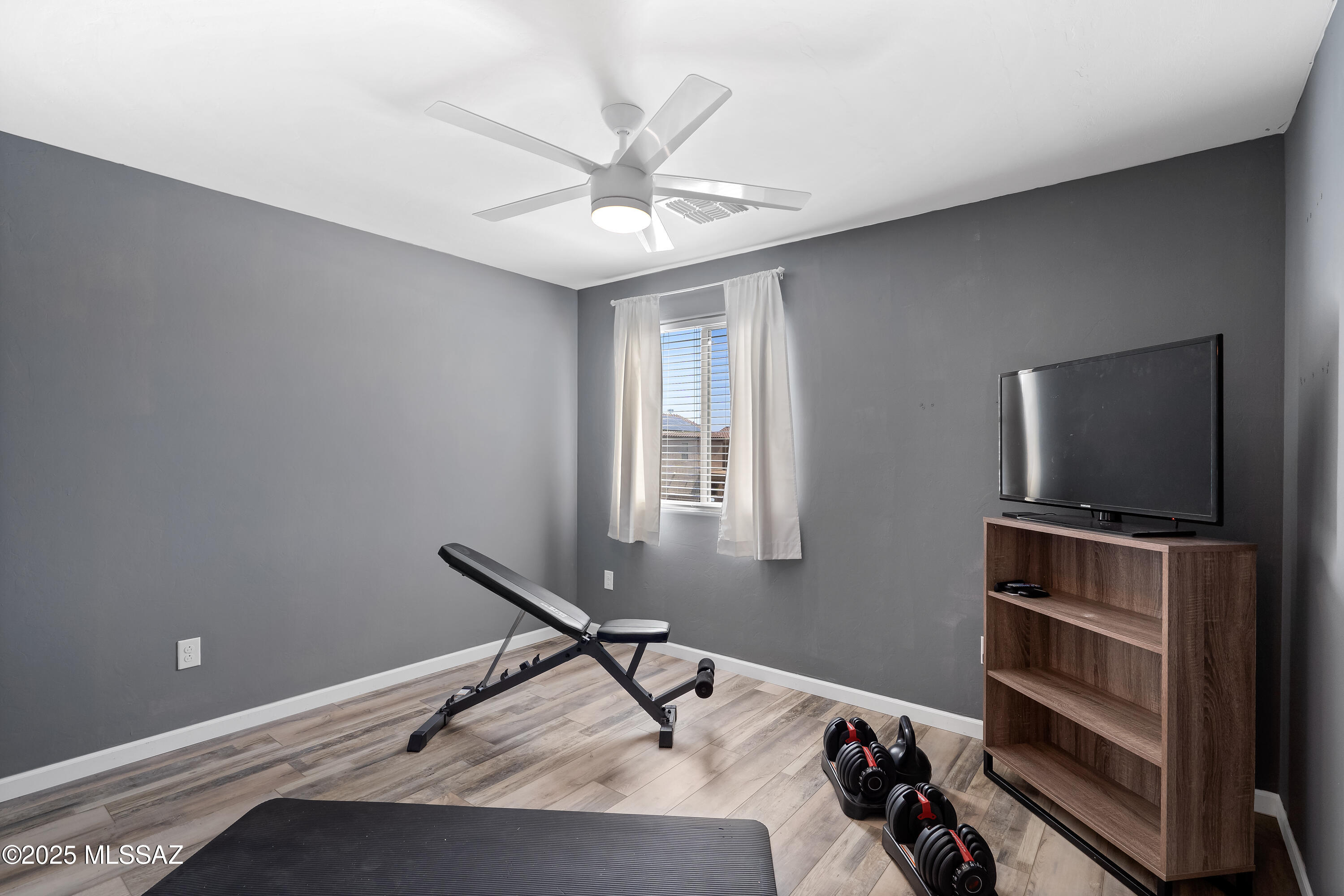 6494 E Brushback Loop