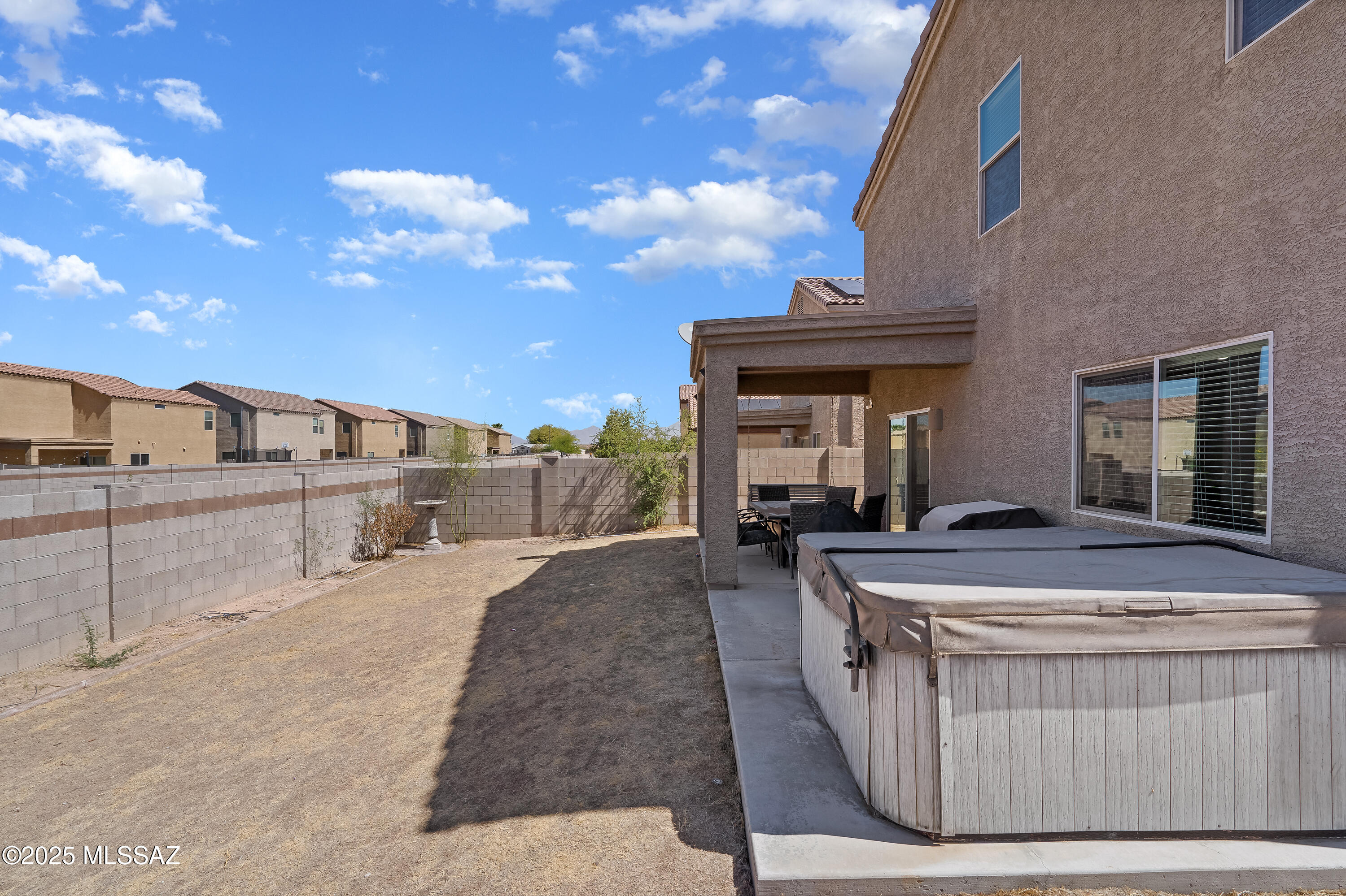 6494 E Brushback Loop