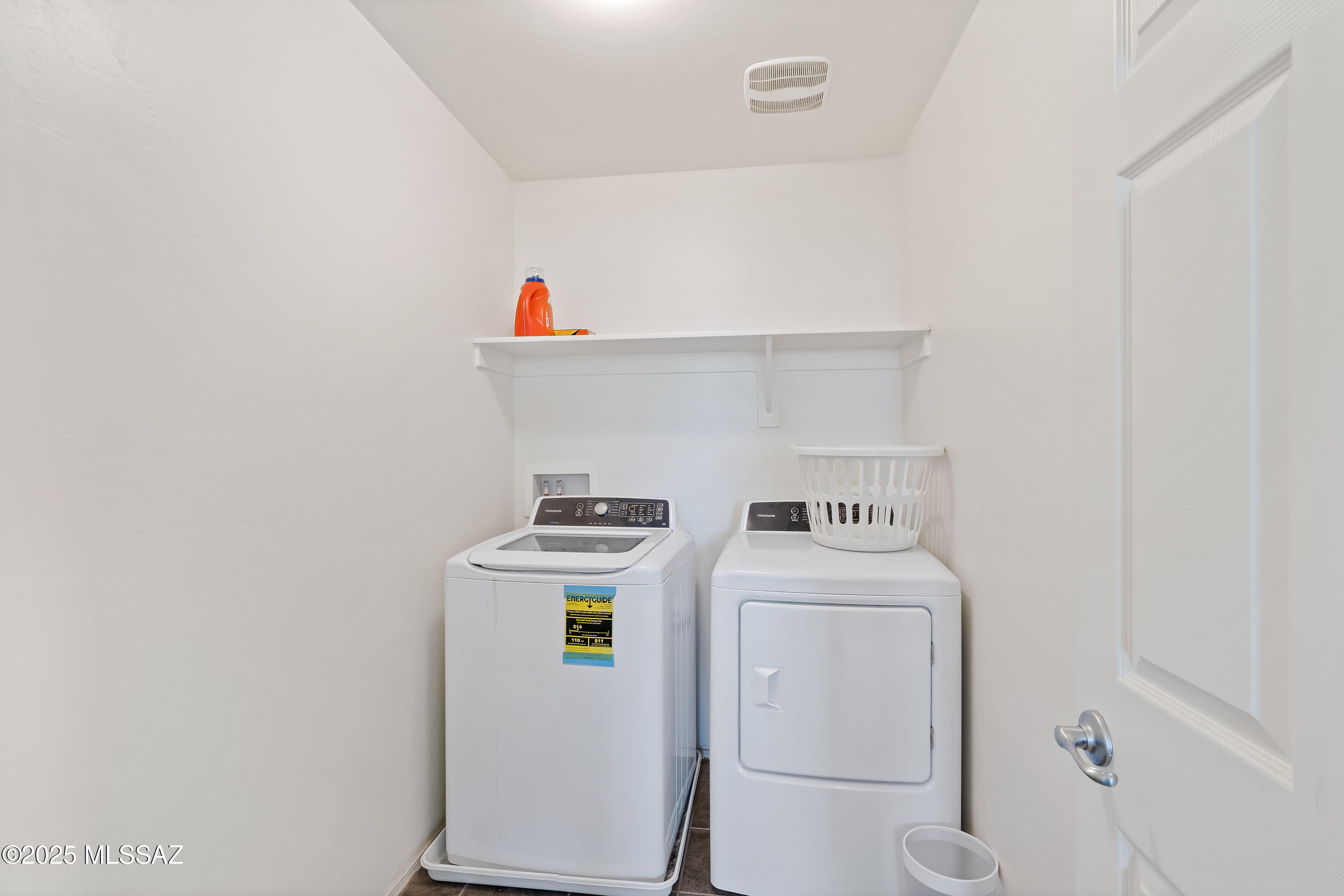 6494 E Brushback Loop