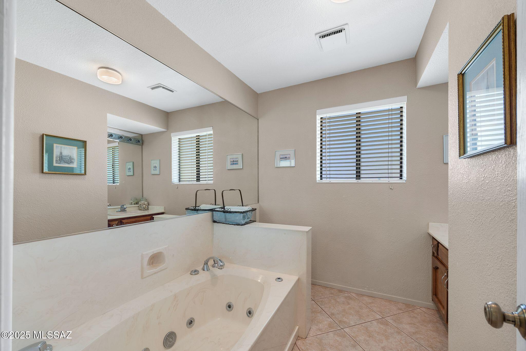 571 N Tanque Verde Loop Road