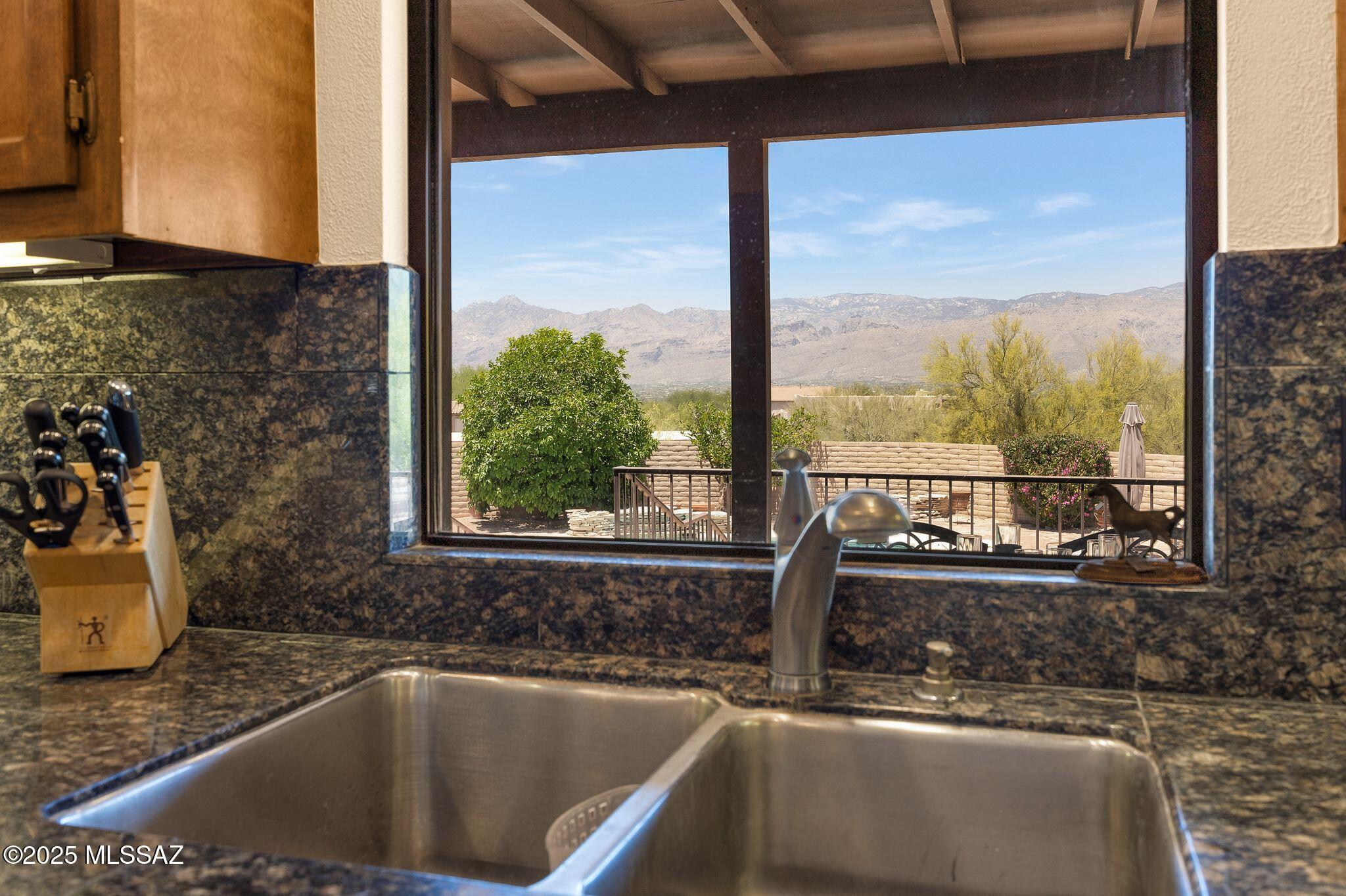 571 N Tanque Verde Loop Road