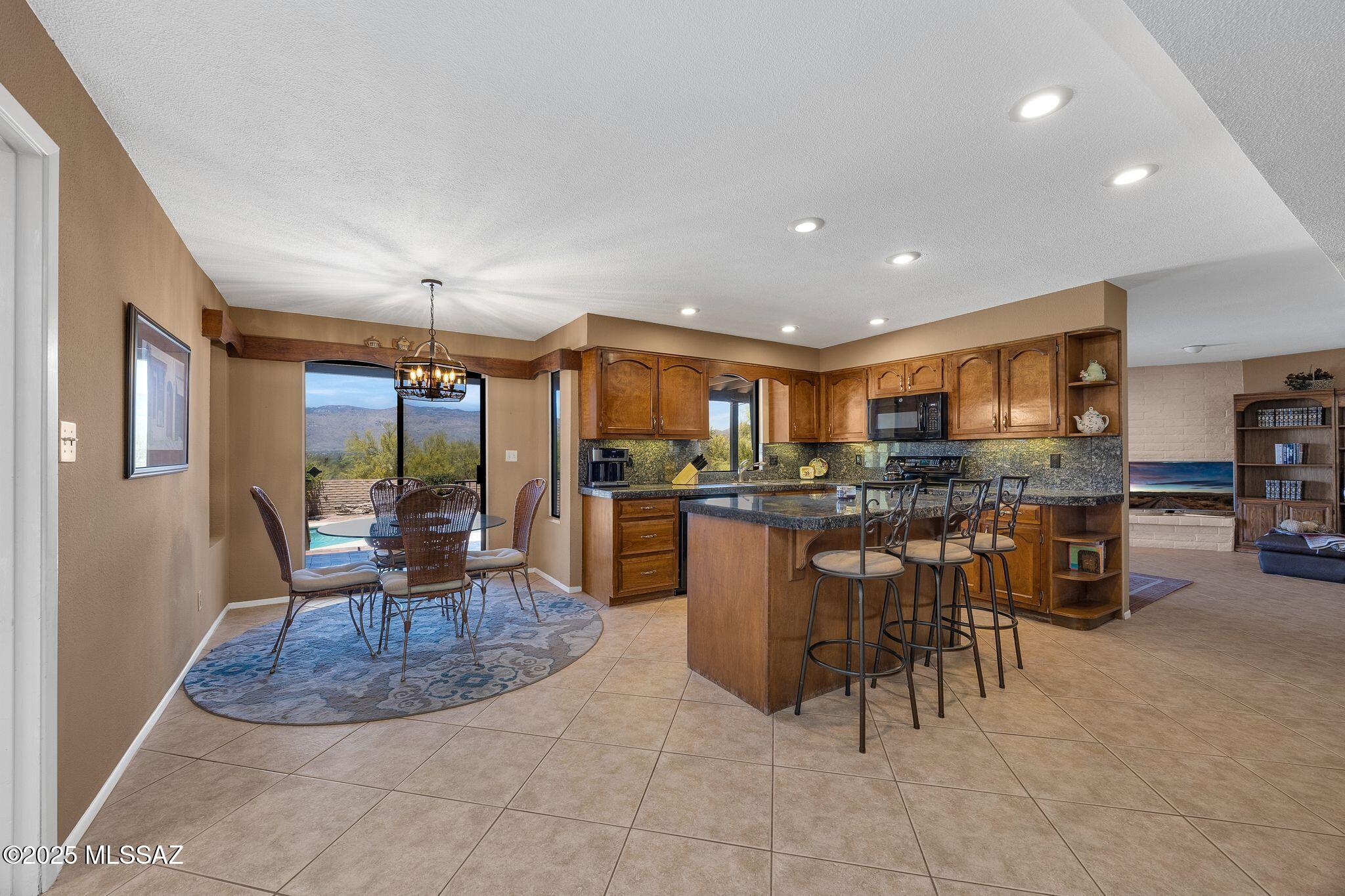 571 N Tanque Verde Loop Road
