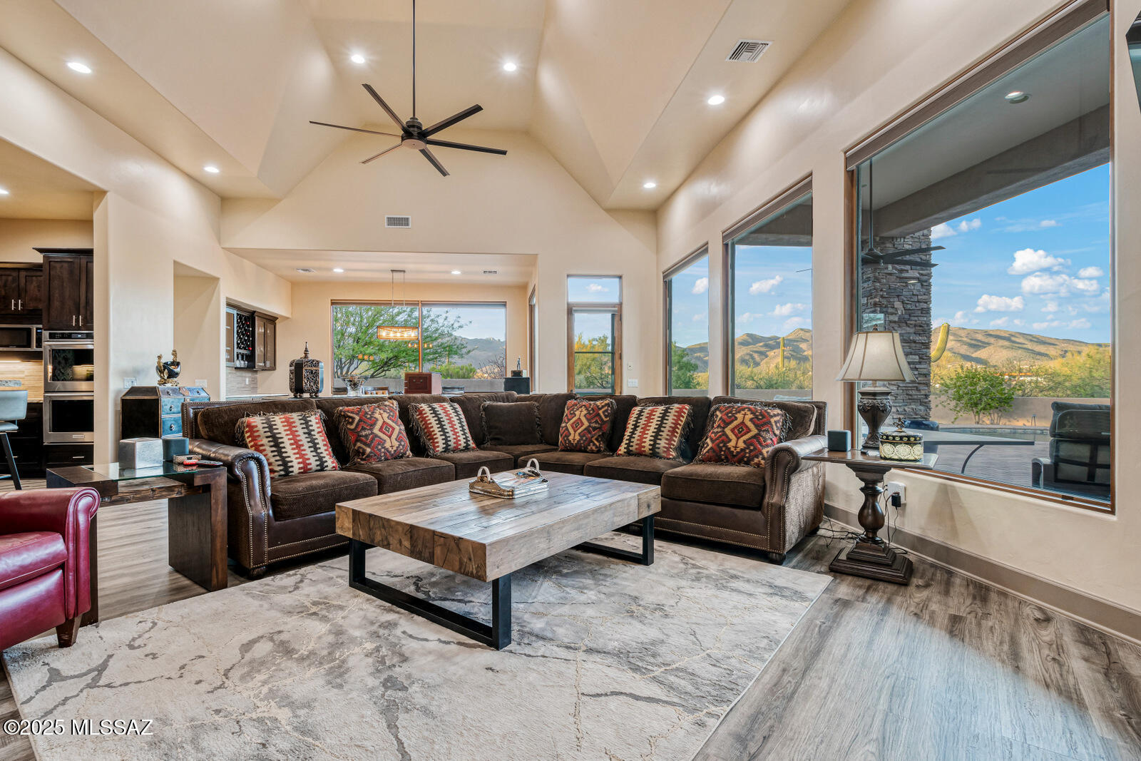 2706 N Megafauna Court