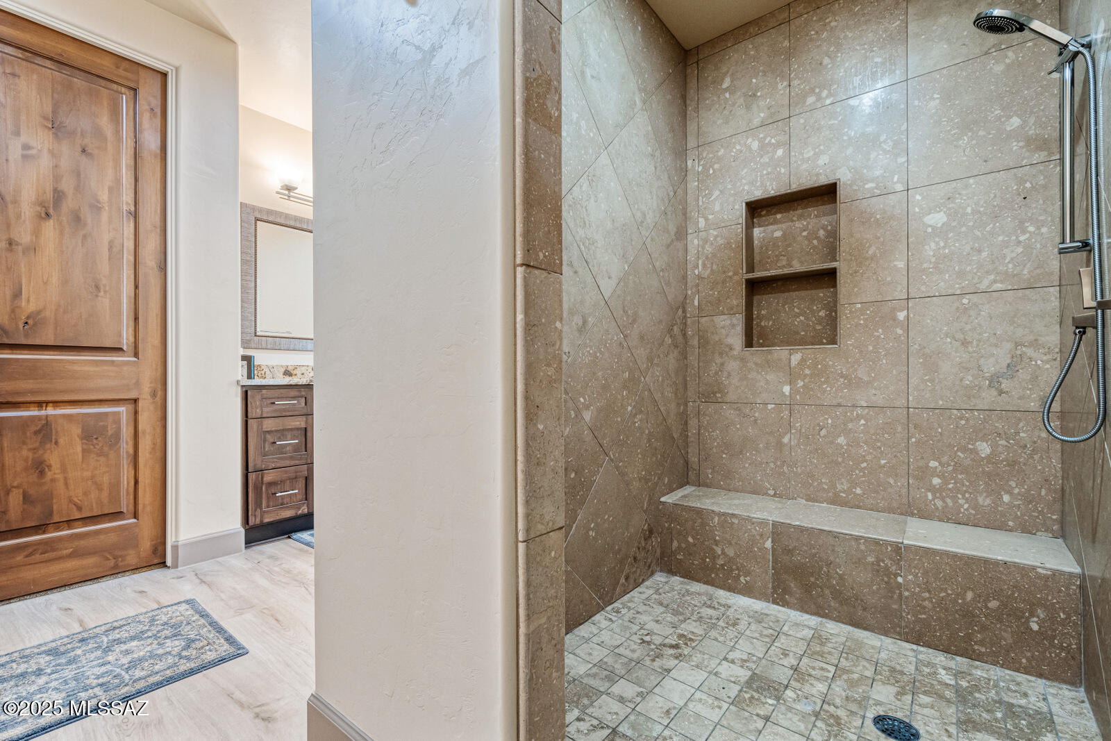 2706 N Megafauna Court