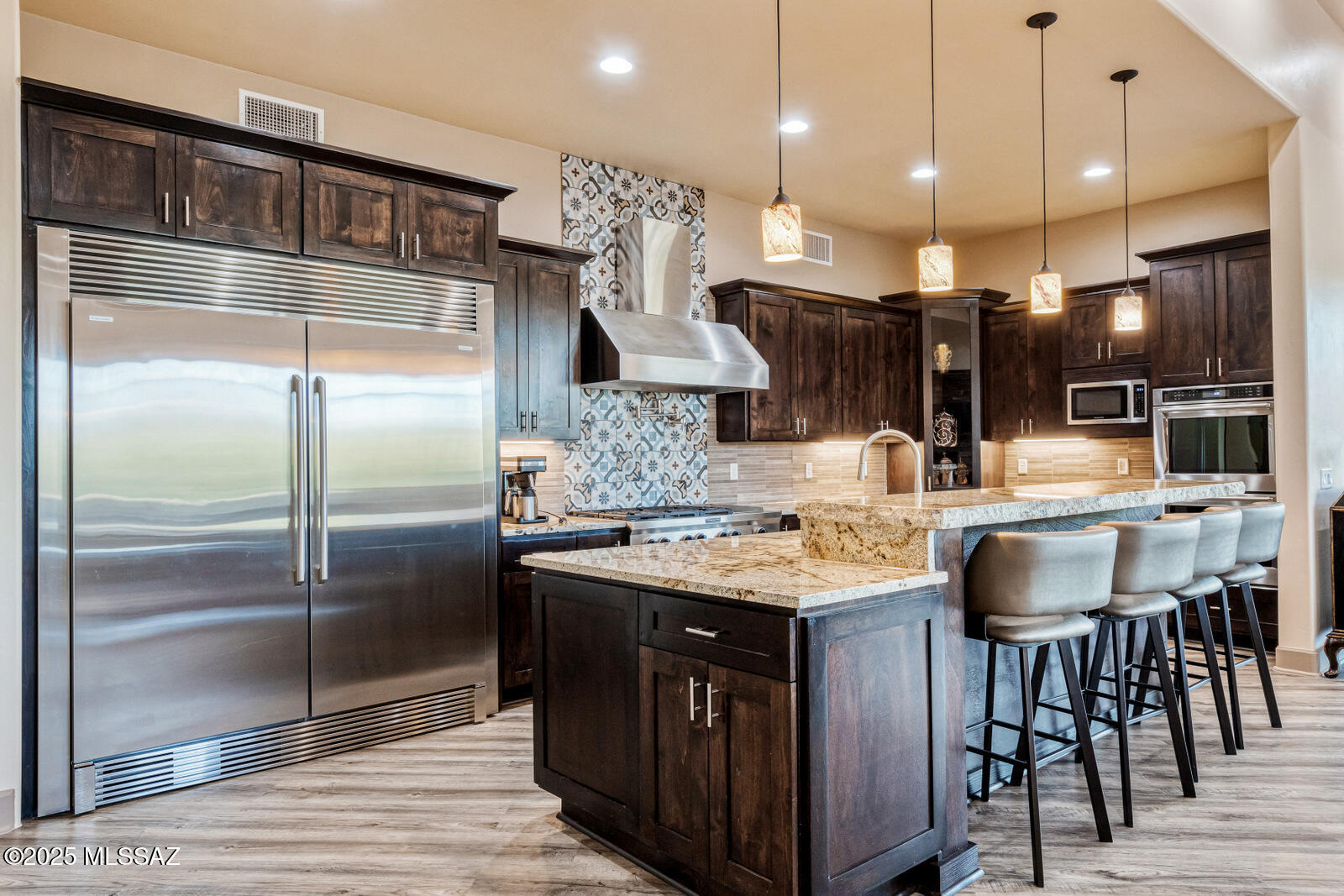 2706 N Megafauna Court