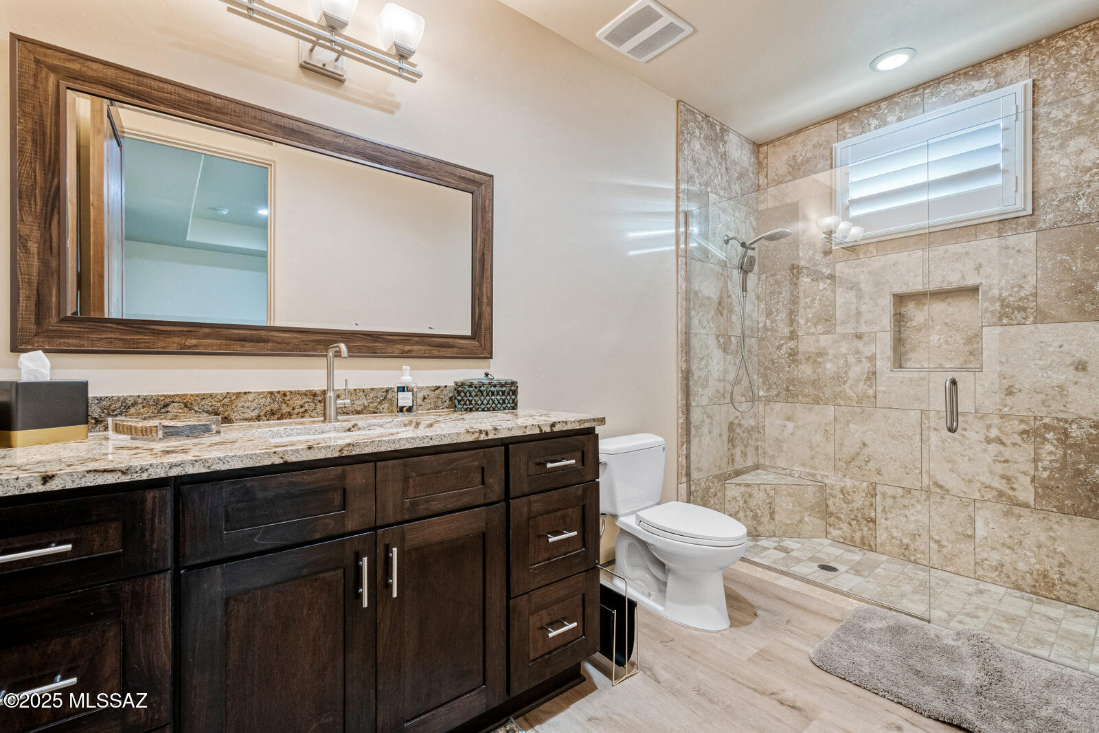 2706 N Megafauna Court