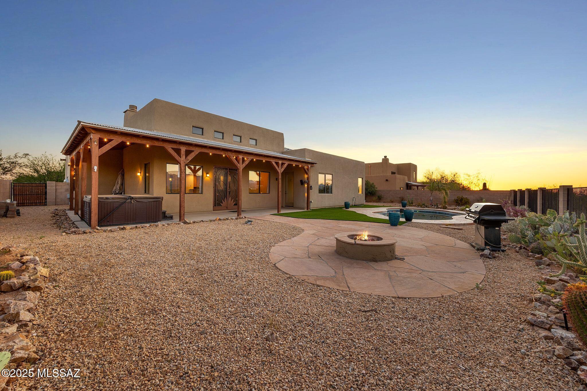 9941 S Placita De La Bondad