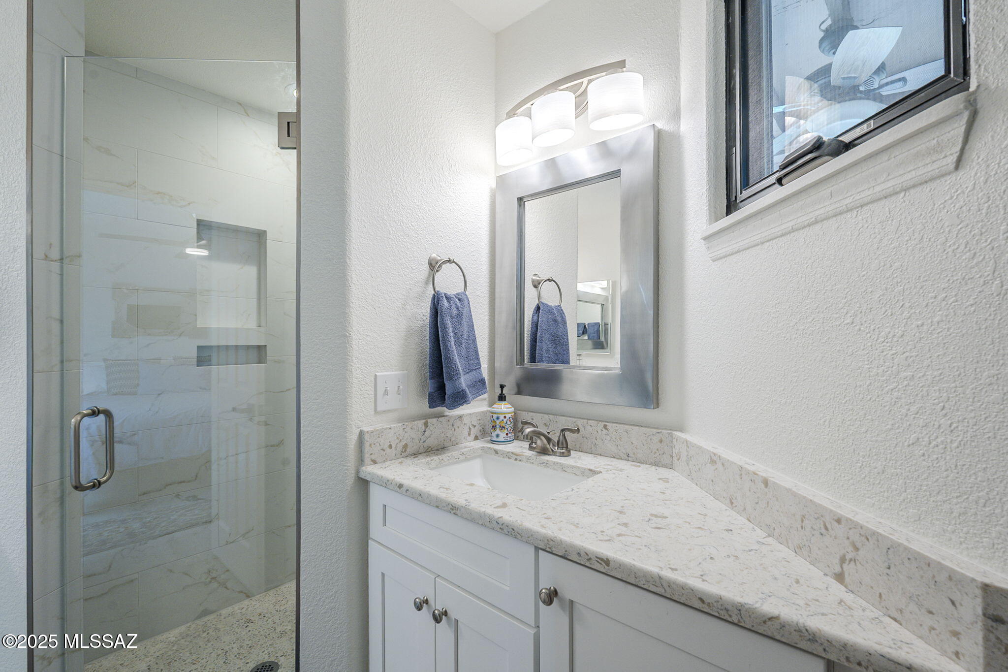 6655 N Canyon Crest Drive NE Unit: 6130