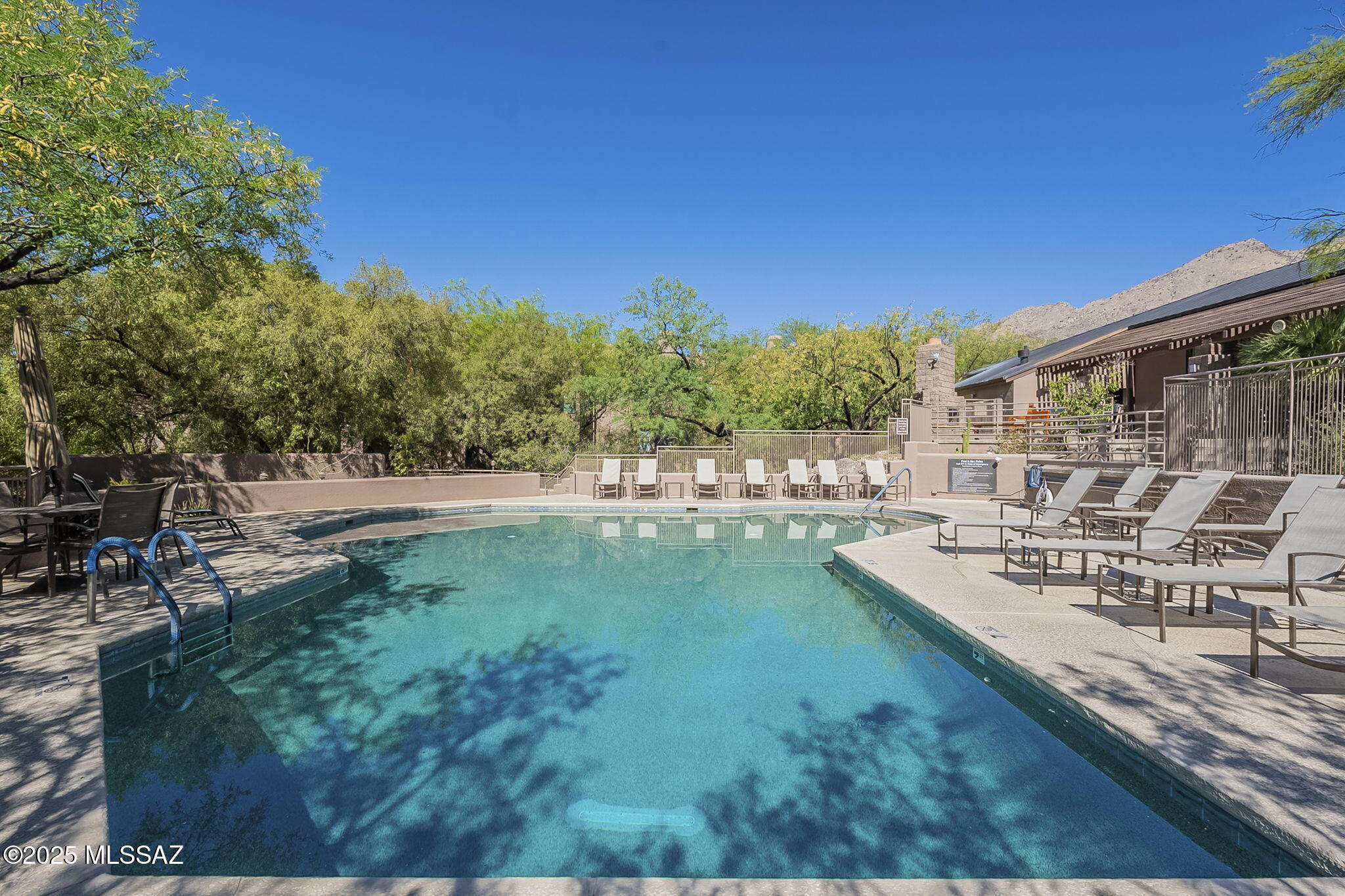 6655 N Canyon Crest Drive NE Unit: 6130