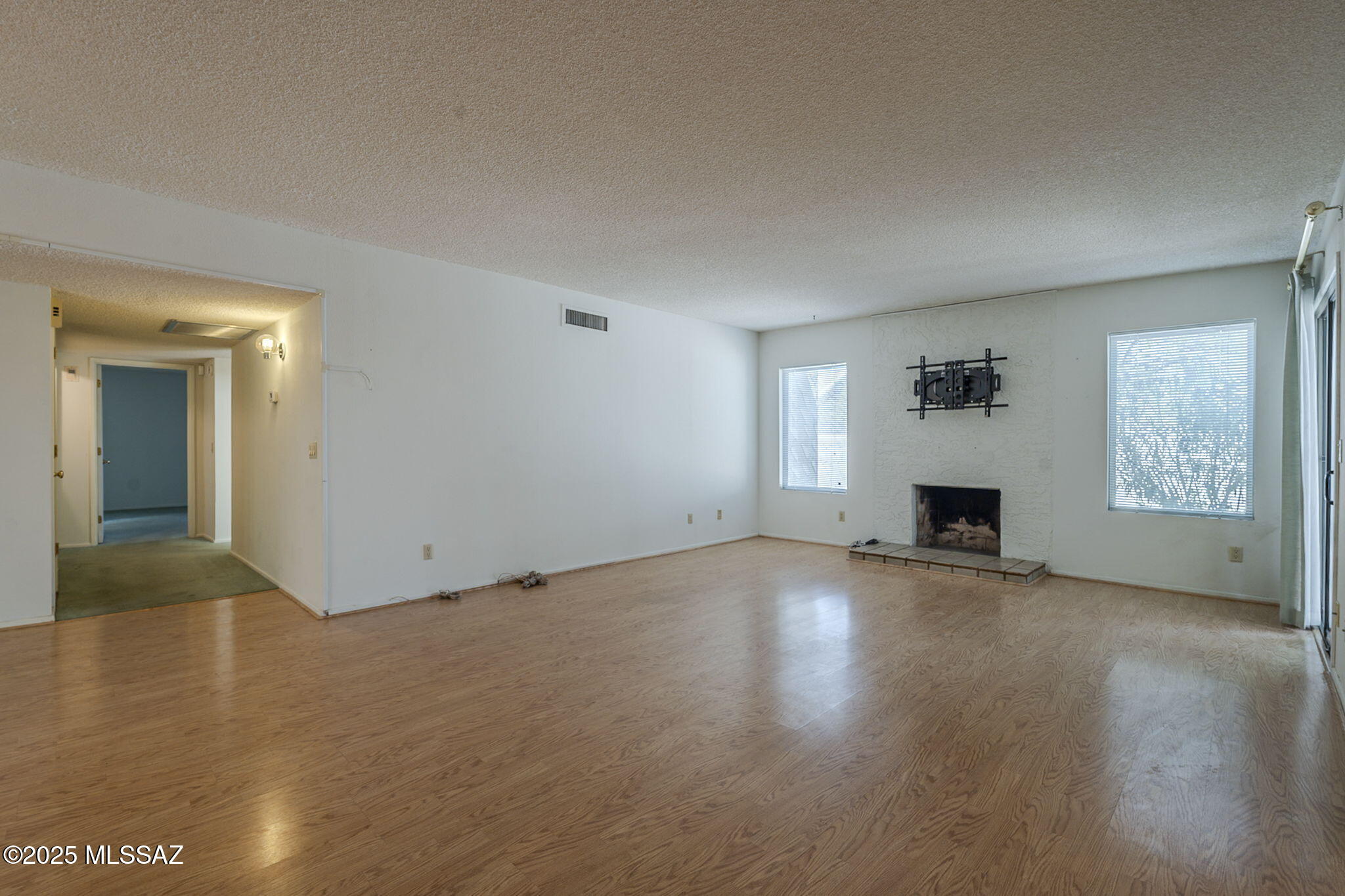 5444 N La Casita Drive