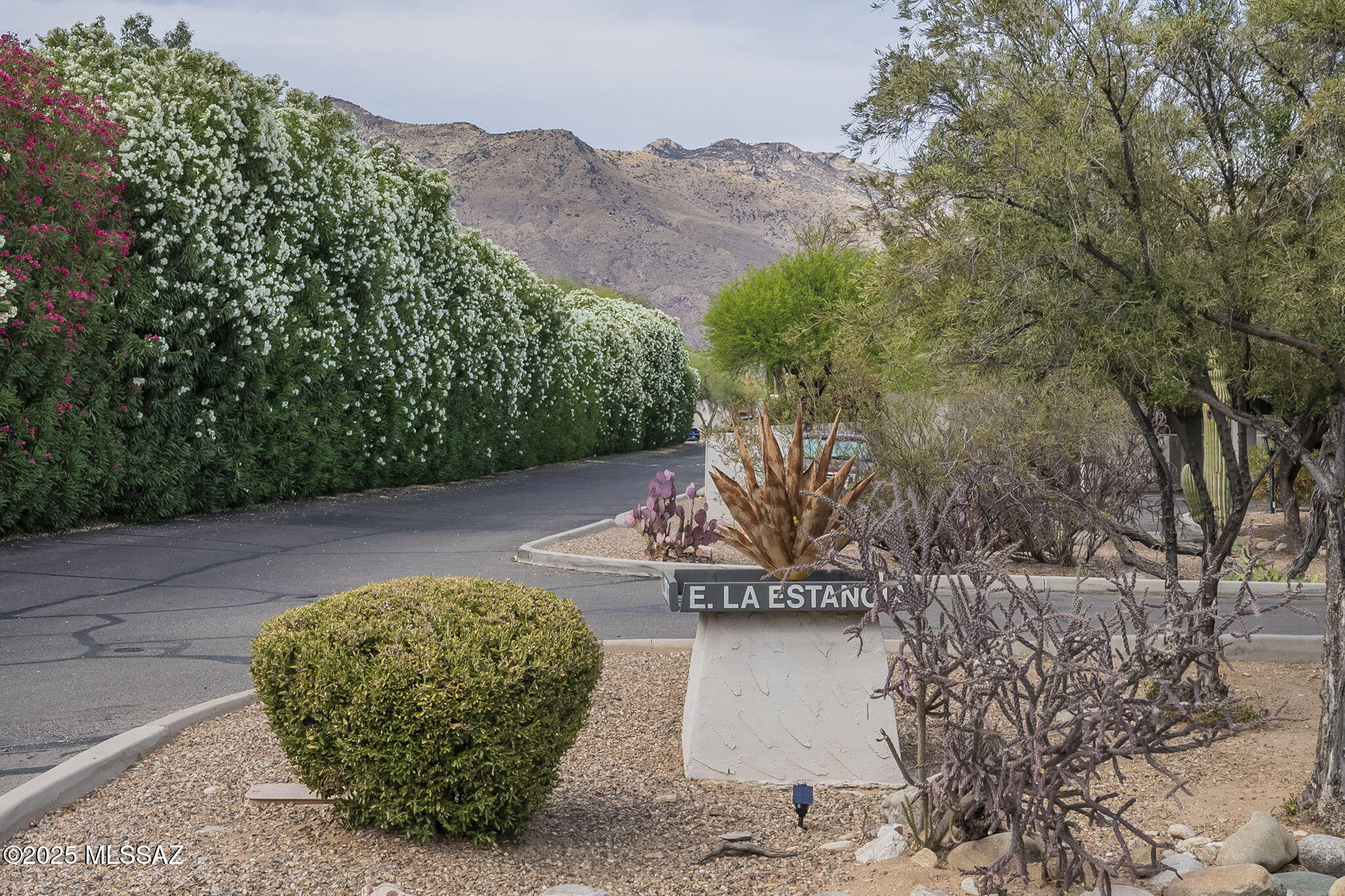 5444 N La Casita Drive