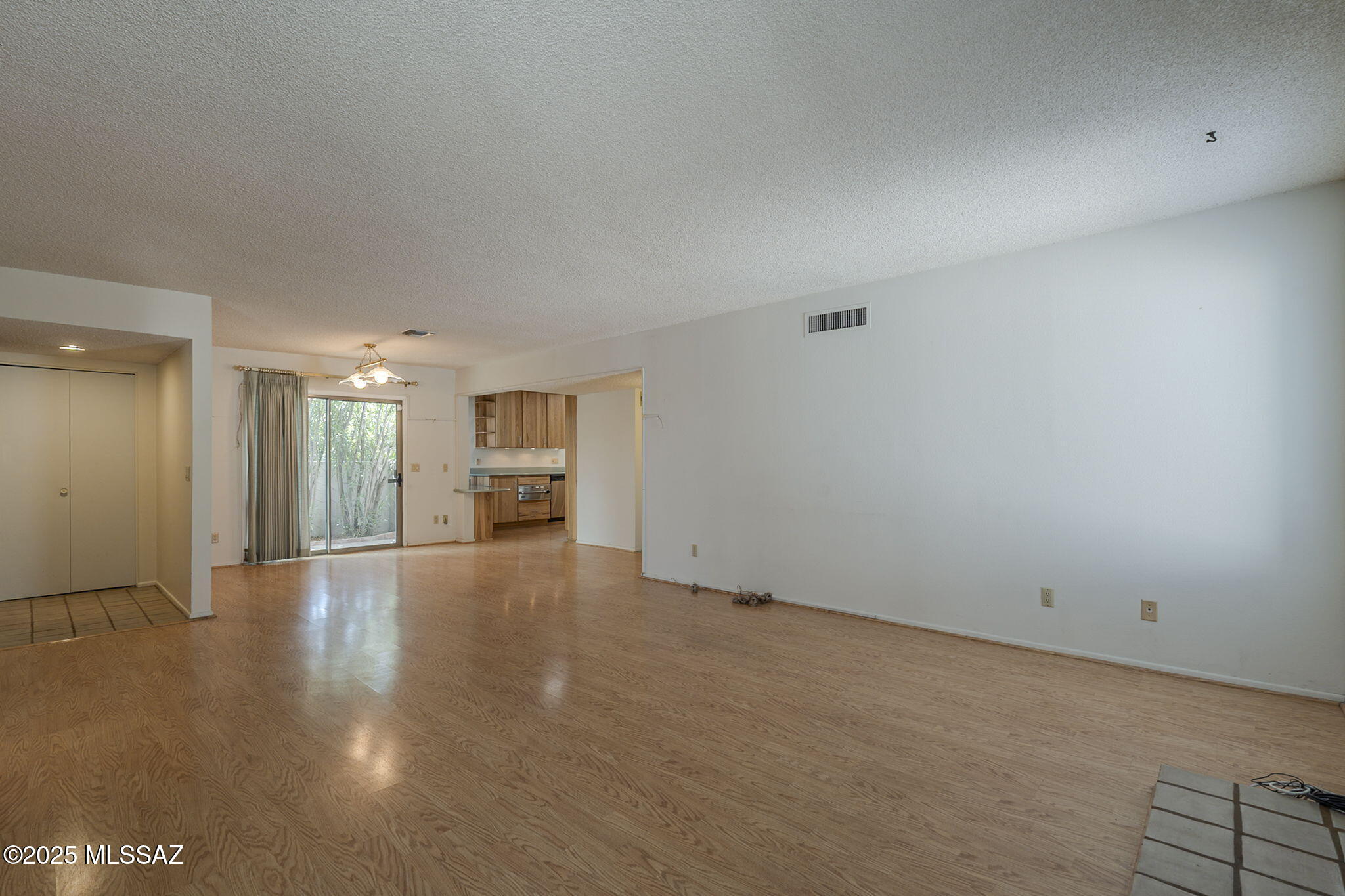 5444 N La Casita Drive