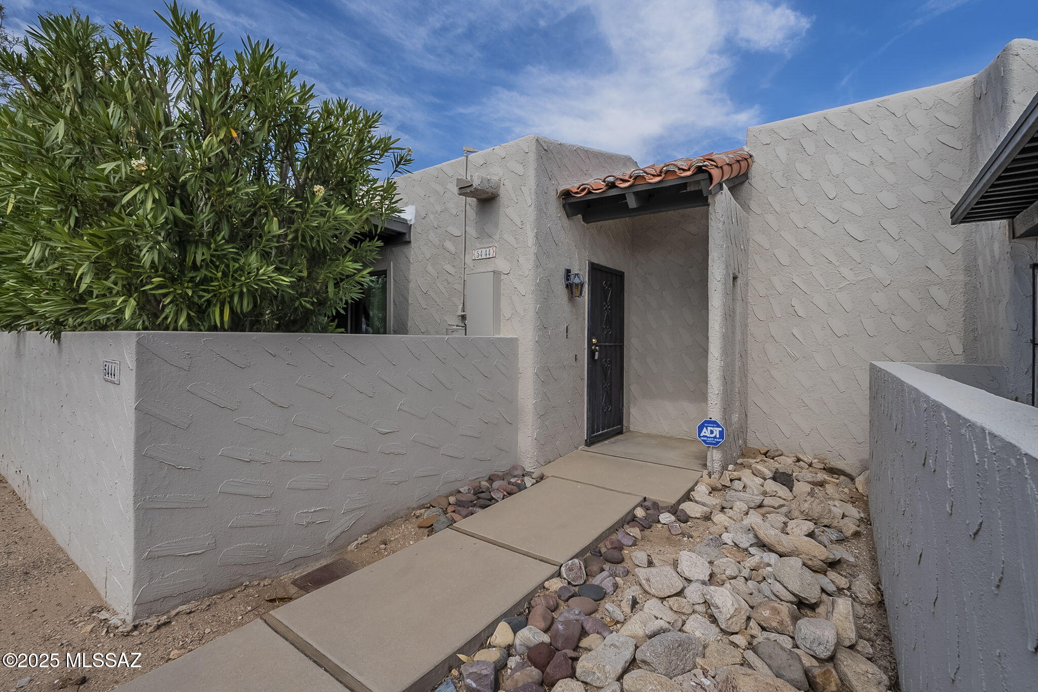 5444 N La Casita Drive