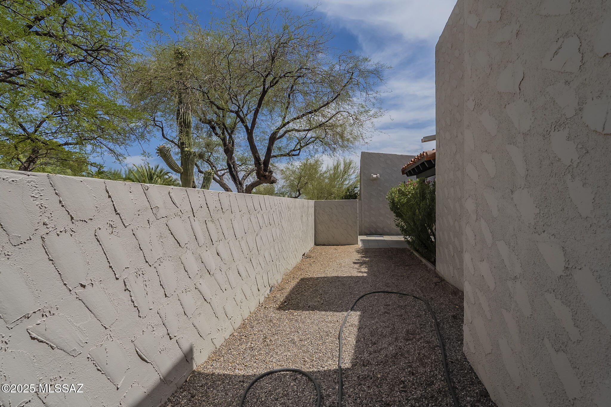 5444 N La Casita Drive