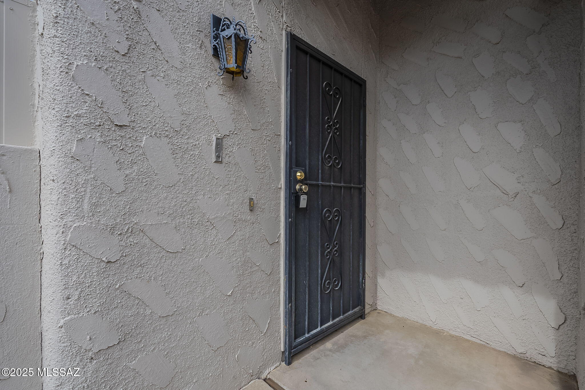 5444 N La Casita Drive