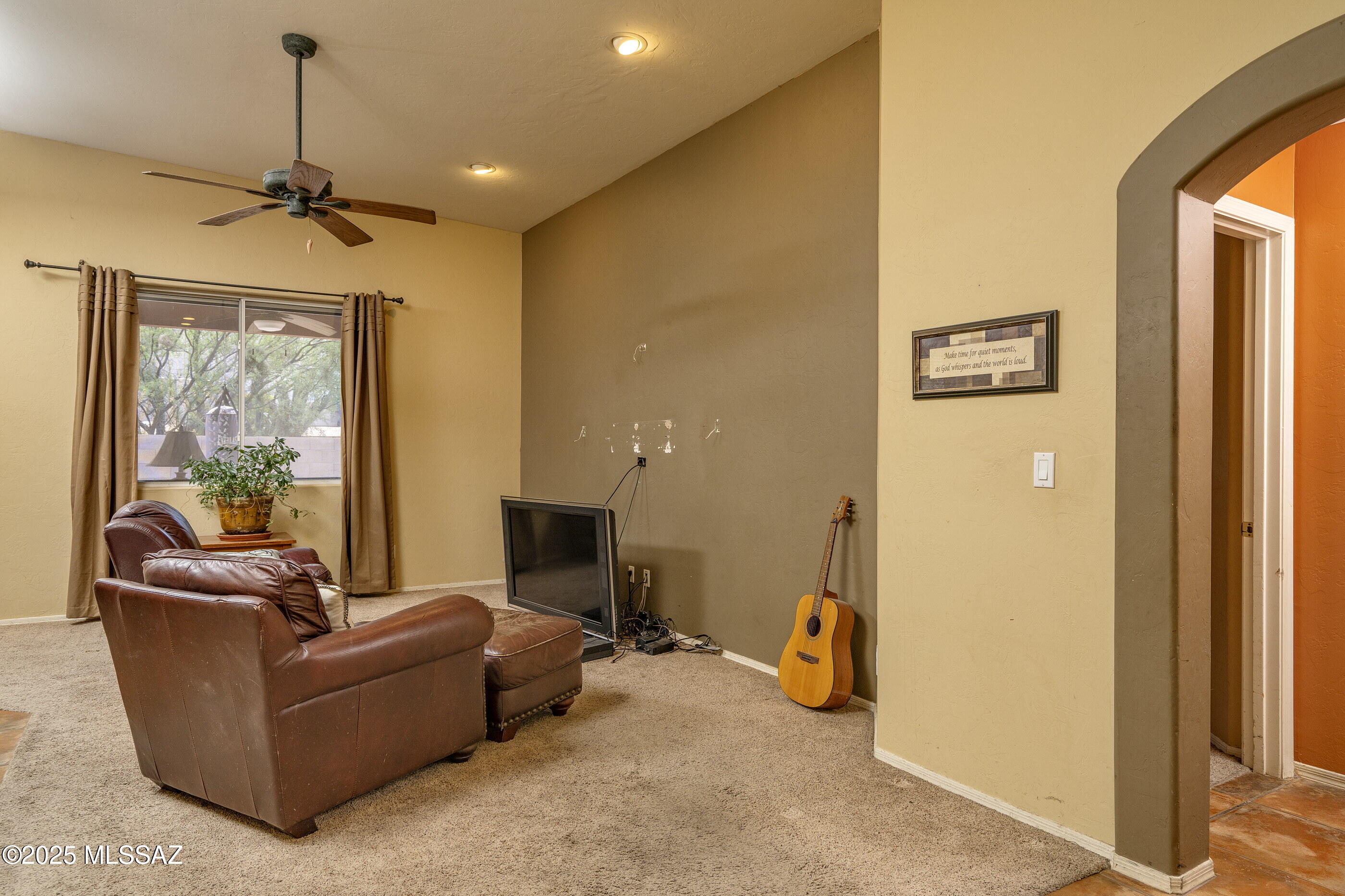 730 N Northern Vista Place