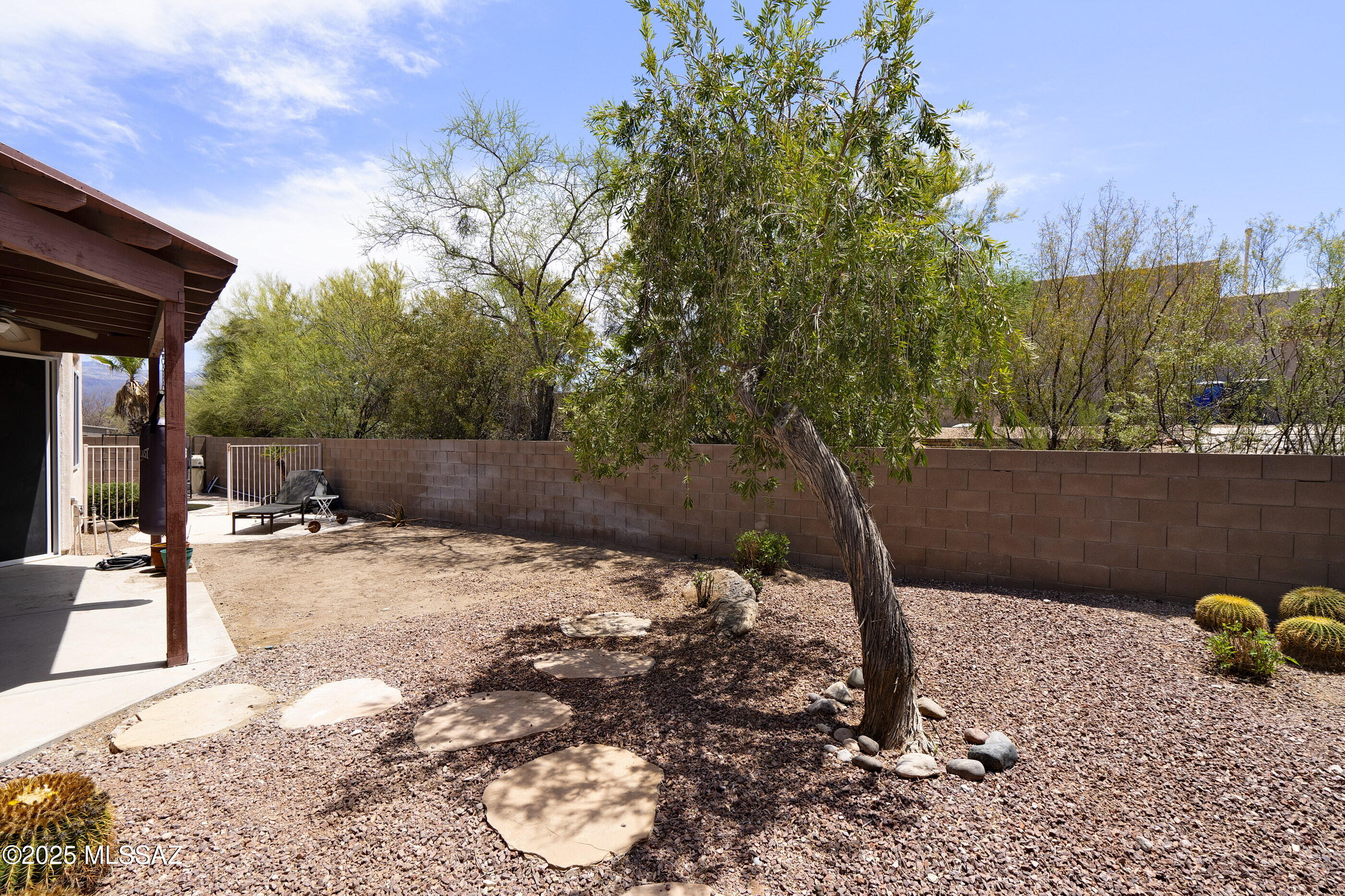 730 N Northern Vista Place